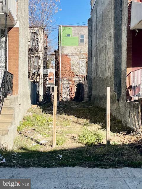 This VACANT lot 16x96 located in fast upcoming KINGSESSING!! Great OPPORTUNITY for builders and investors!