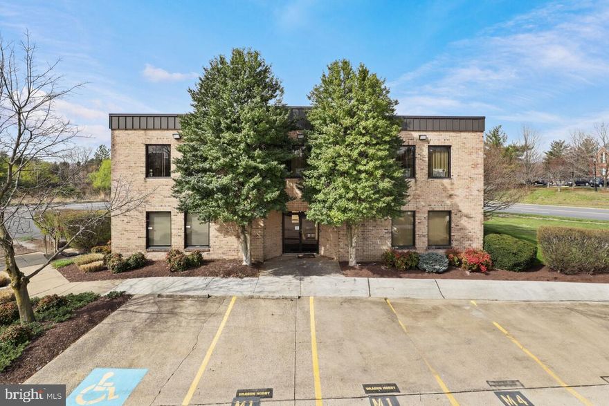 Office Space for Lease – 988 SF | Prime Sterling Location

Ideal 2nd-floor office suite offering 988 SF of functional workspace, featuring three private offices (one perfectly suited as a conference room), a welcoming reception area, and a professional layout. Located in a vibrant area close to restaurants, shops, and major commuter routes. Ample parking available. Perfect for small businesses, consultants, or satellite offices seeking convenience and efficiency in a great location.