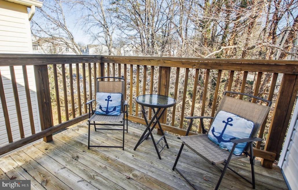 ANNAPOLIS OVERLOOK - Residential