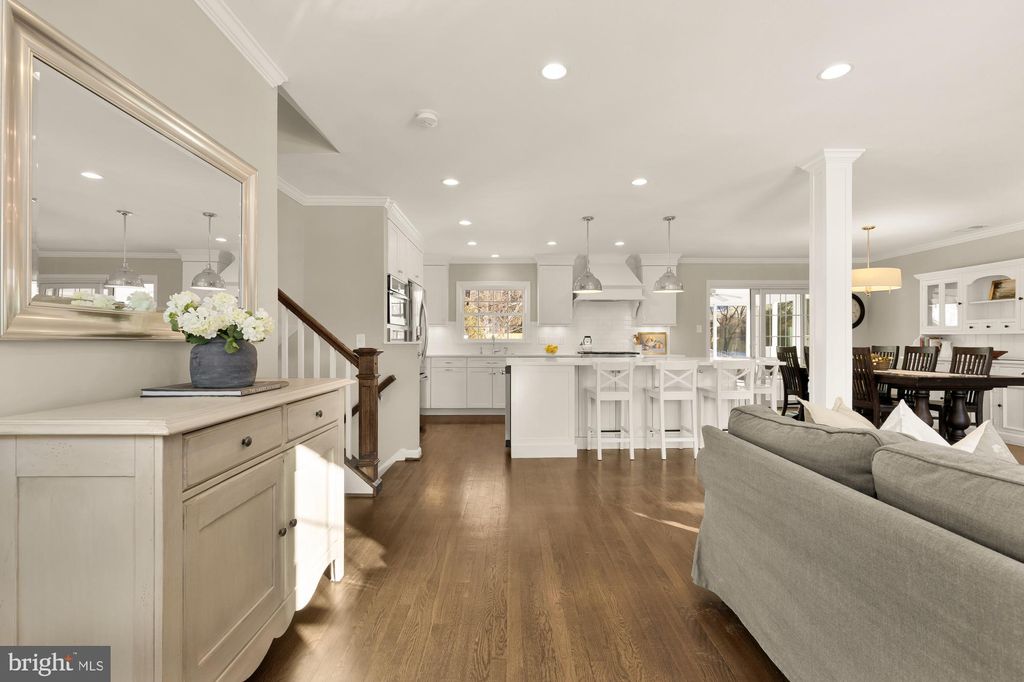 Photo of 9615 Byeforde Road, KENSINGTON, MD 20895 (MLS # MDMC2215590)