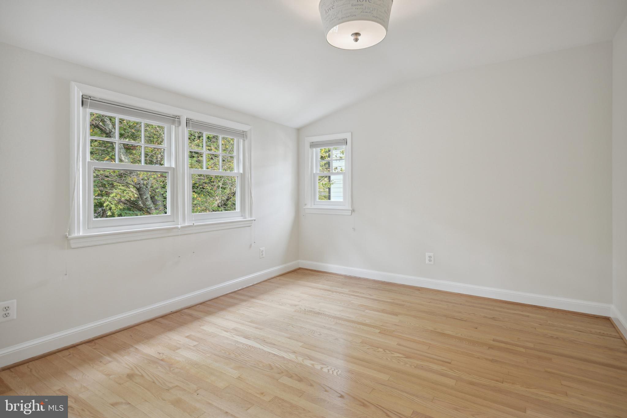 PINEVIEW - Residential