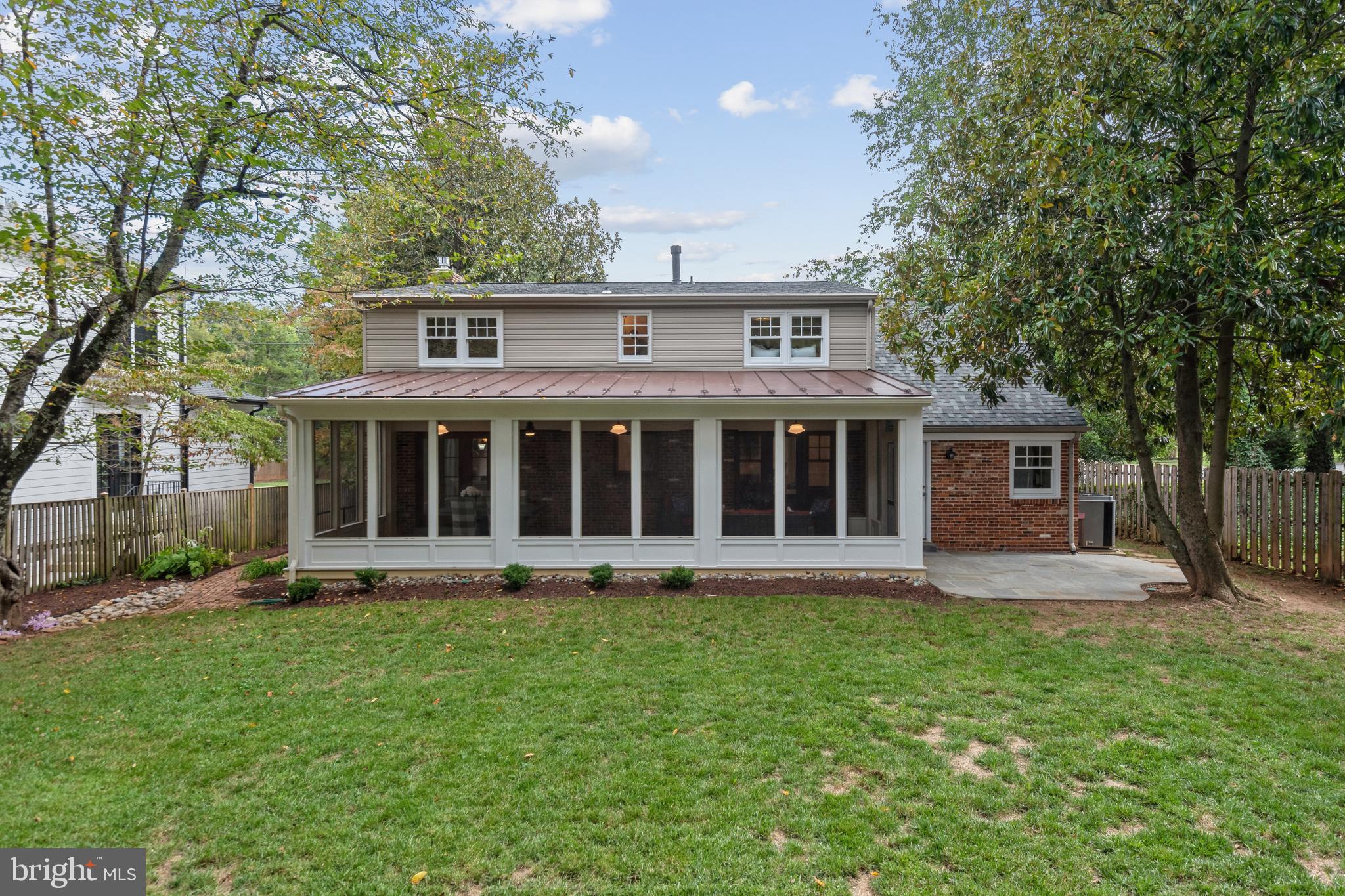 PINEVIEW - Residential