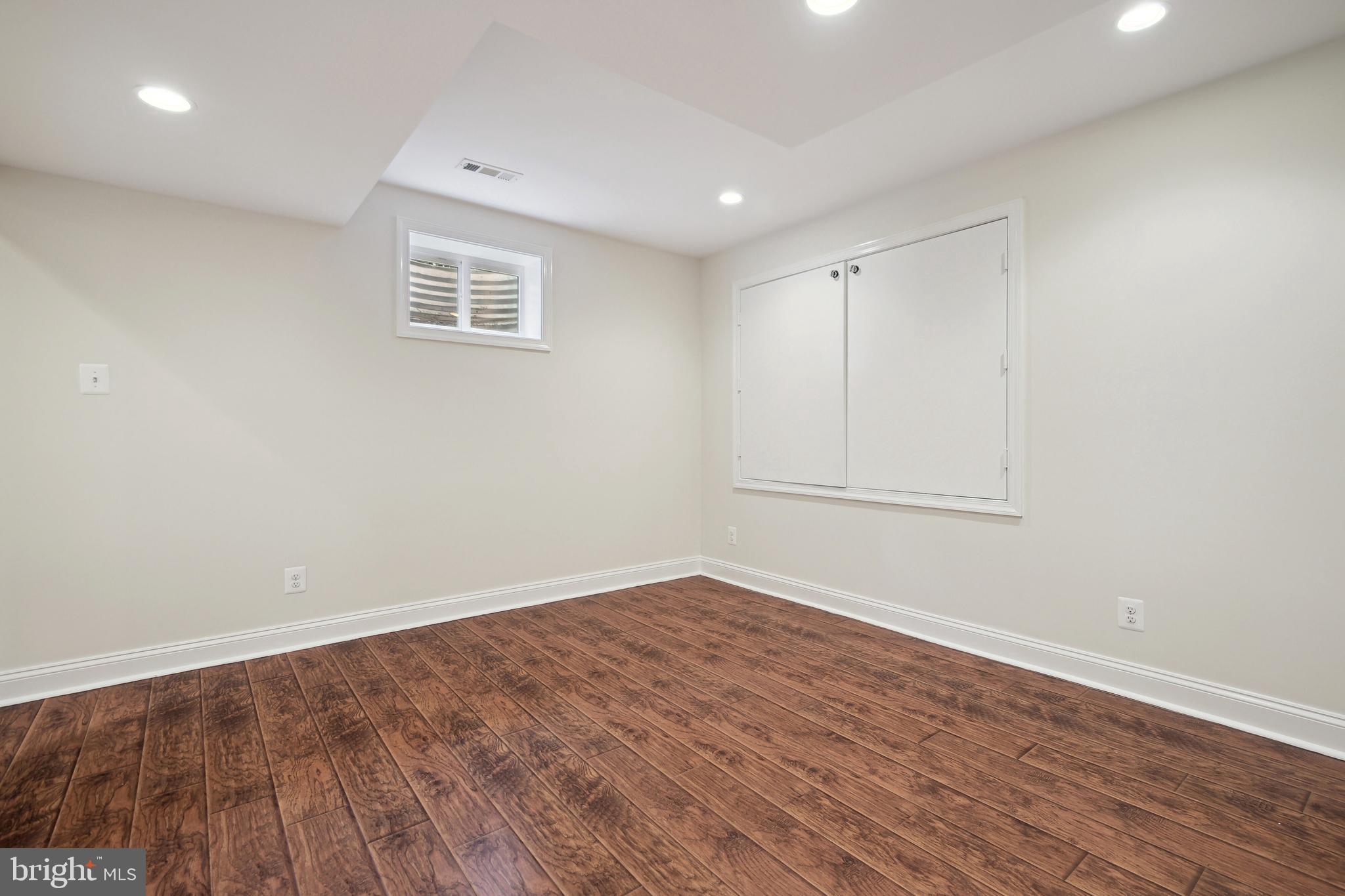 PINEVIEW - Residential