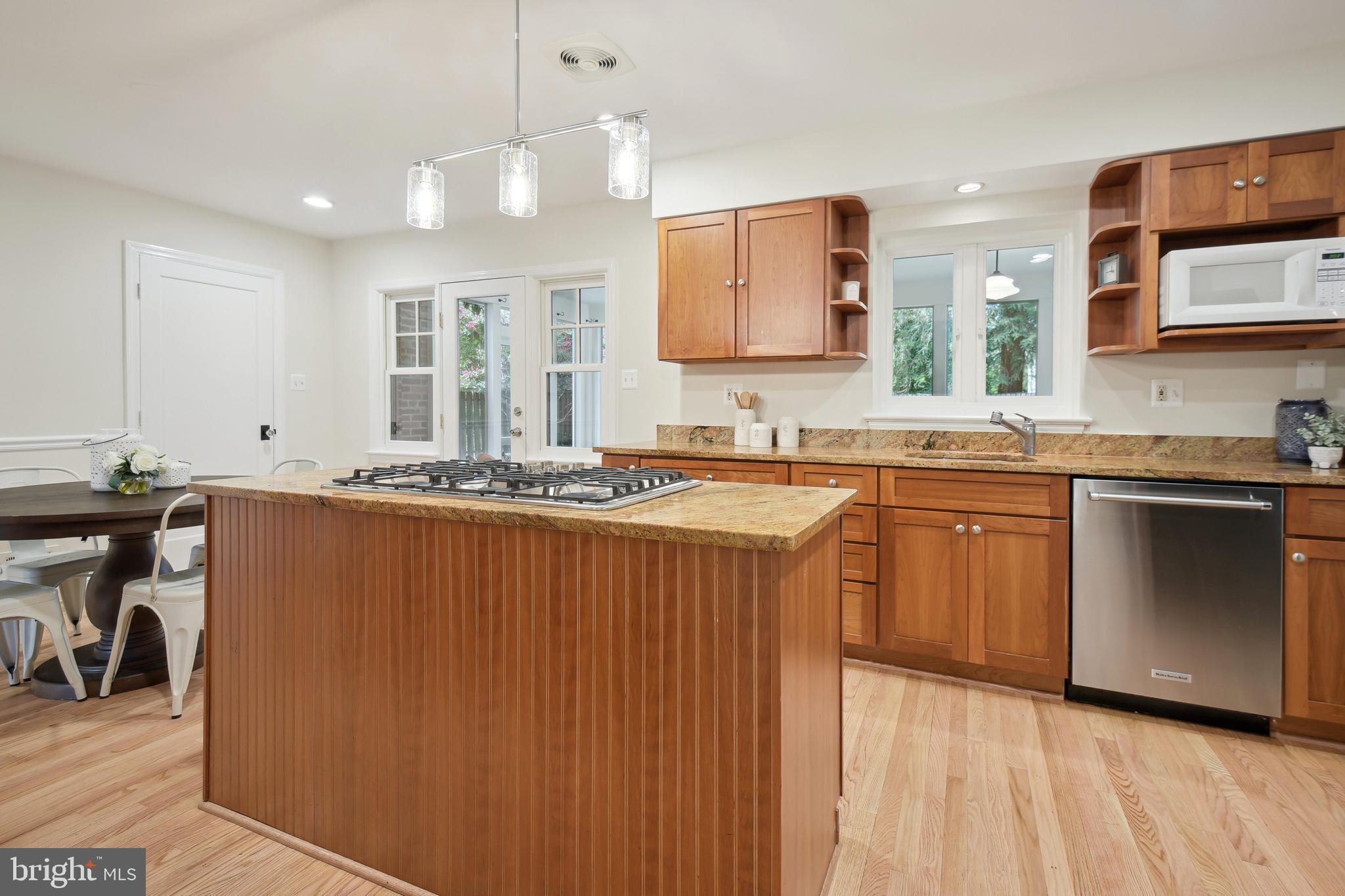 PINEVIEW - Residential