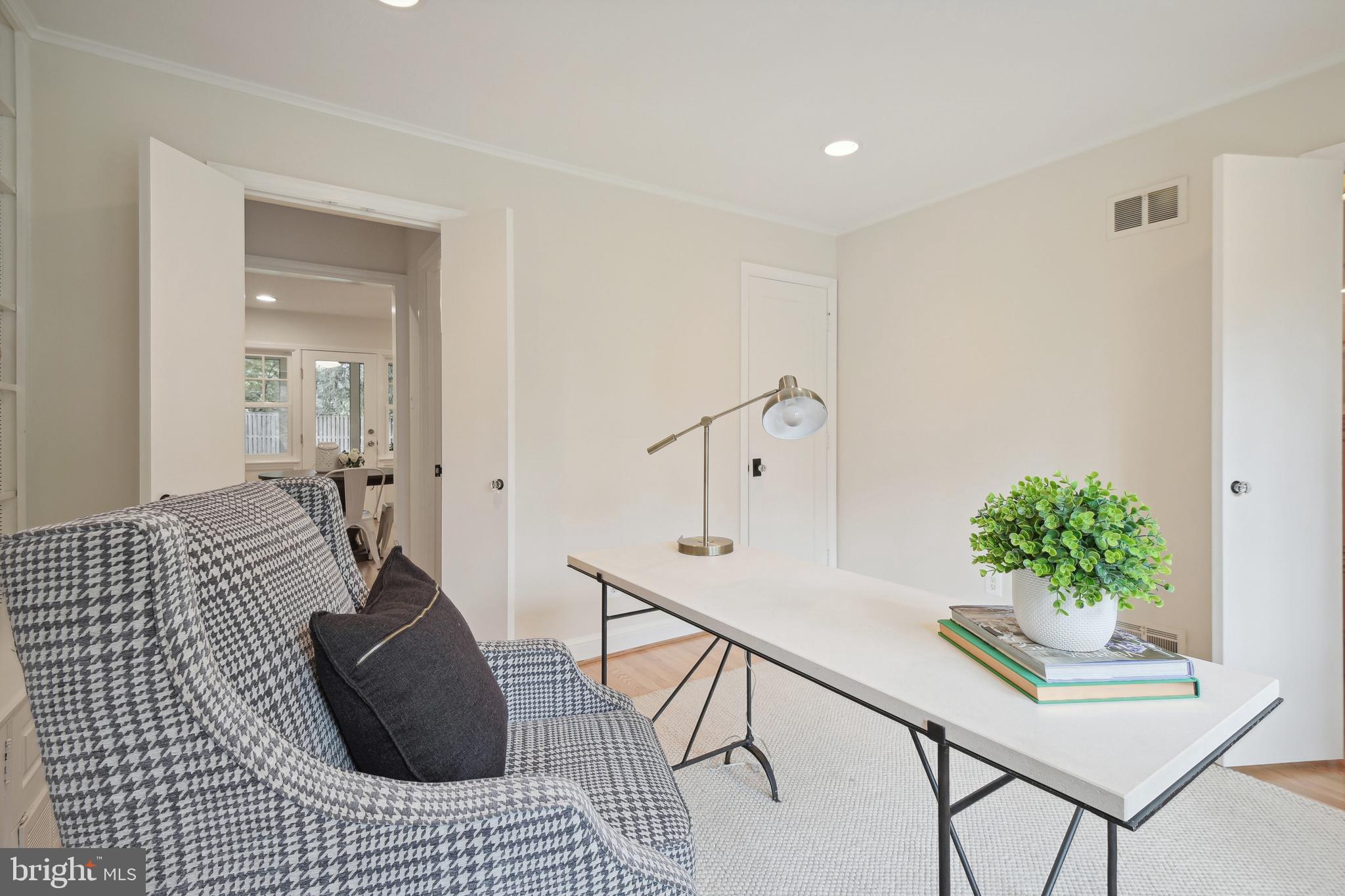 PINEVIEW - Residential