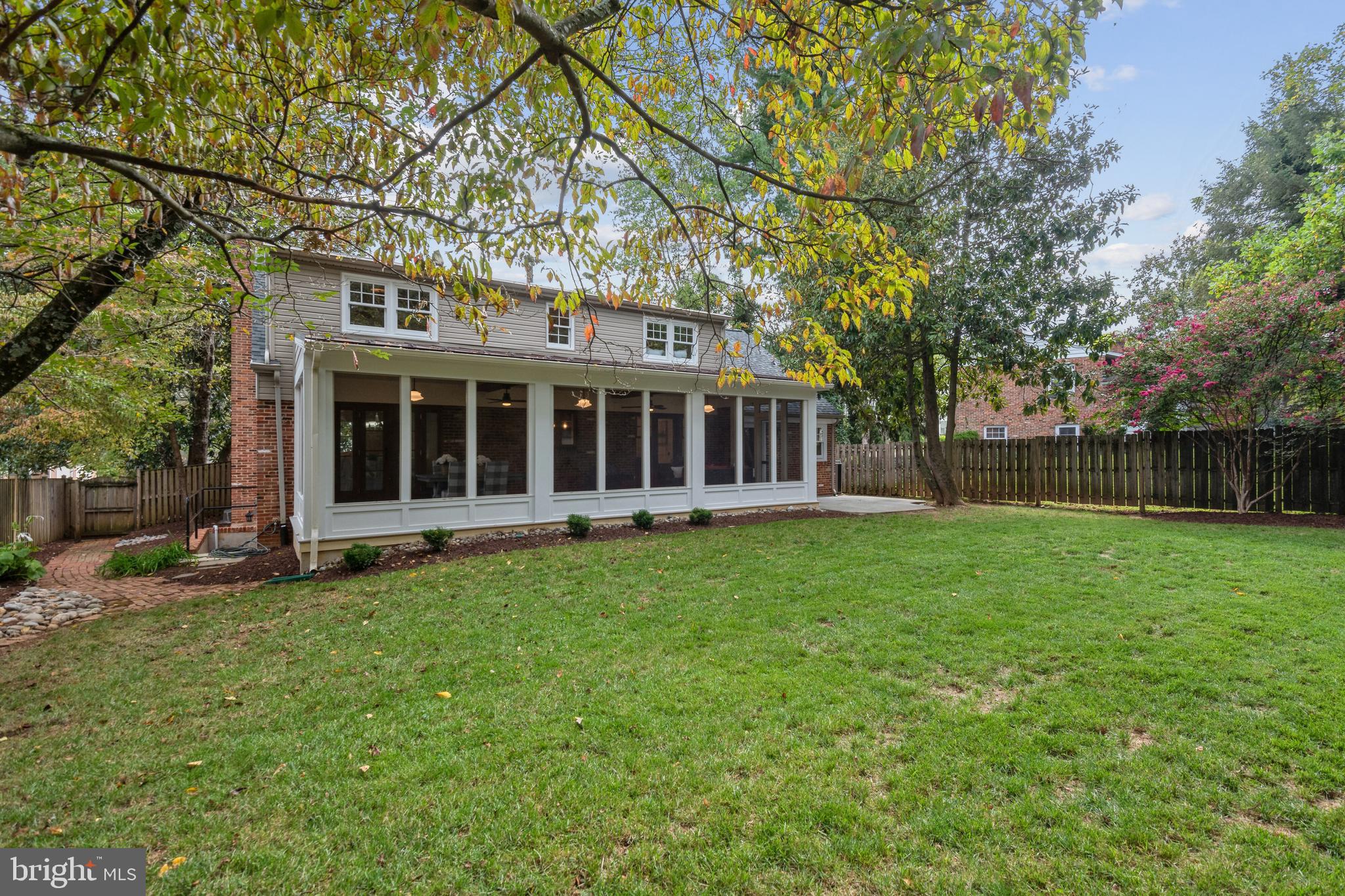 PINEVIEW - Residential