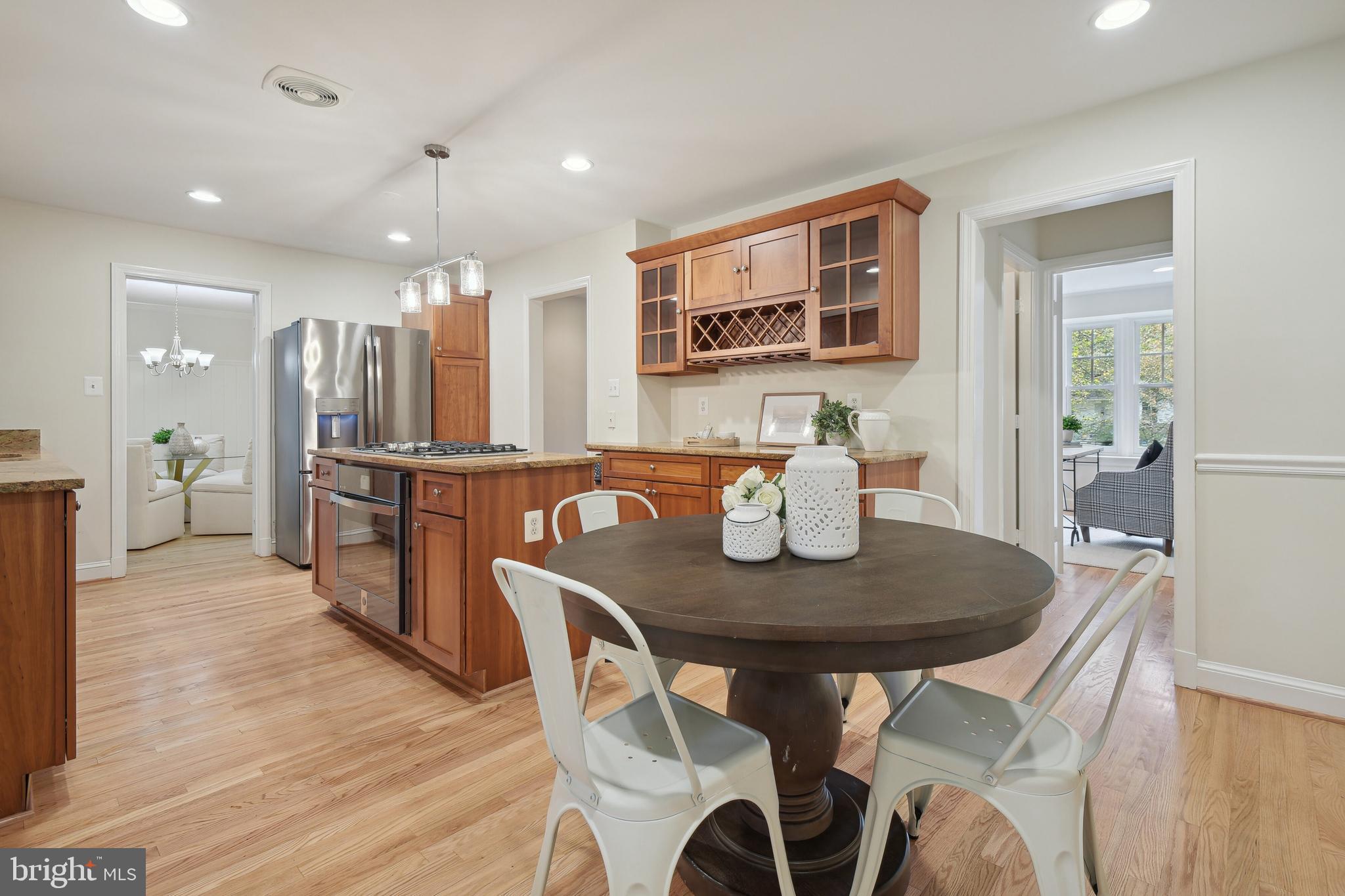 PINEVIEW - Residential