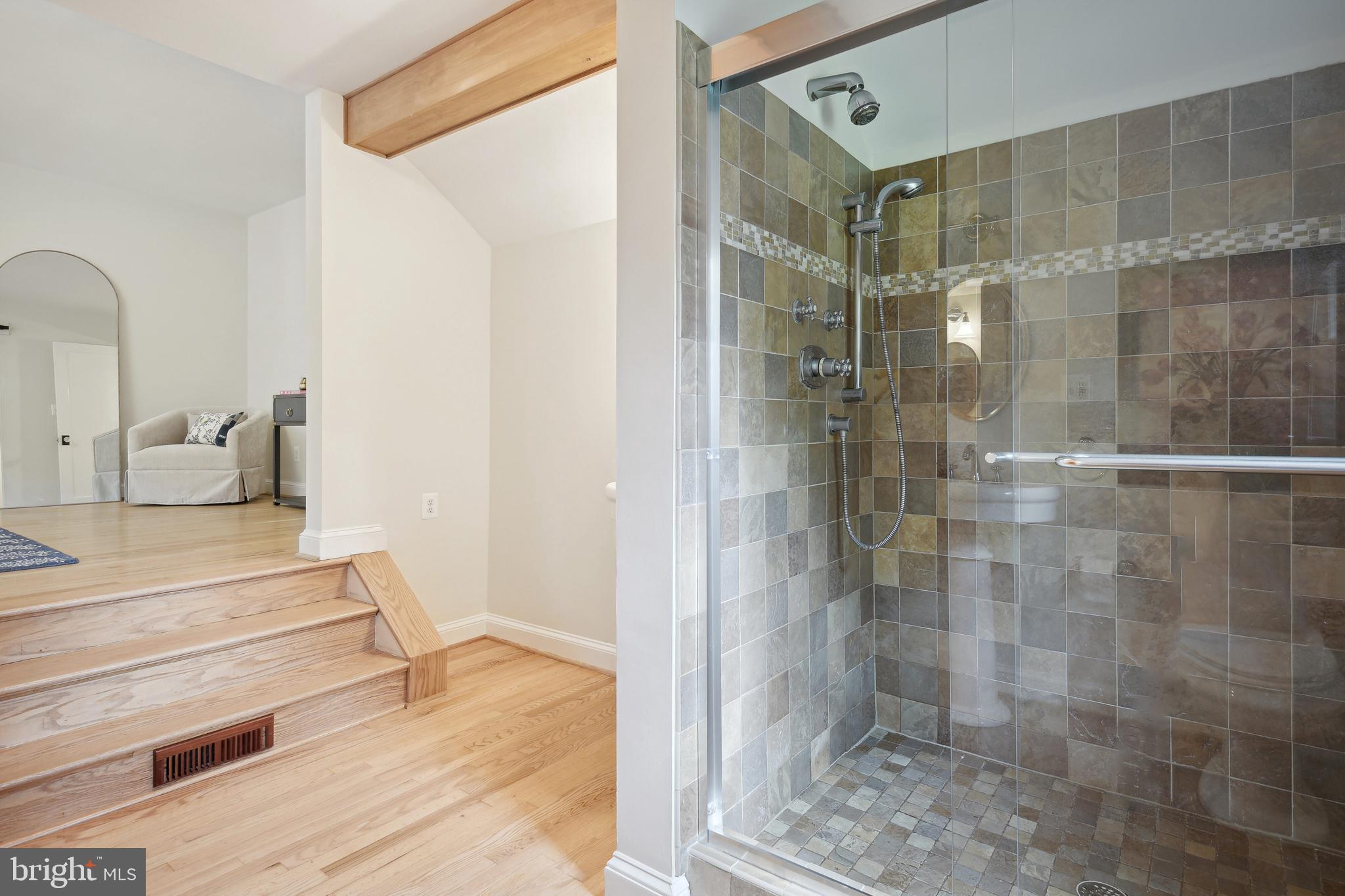 PINEVIEW - Residential