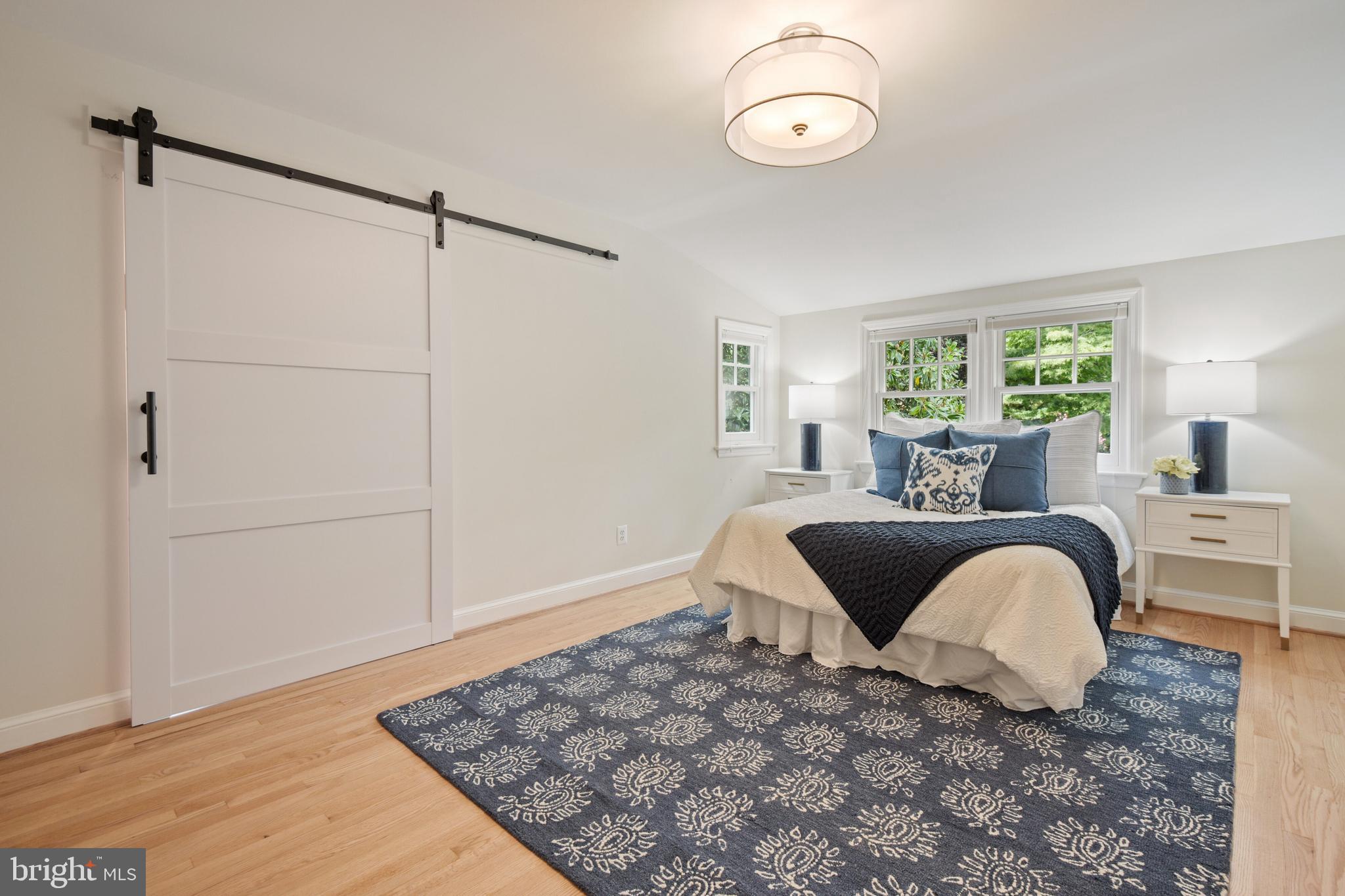 PINEVIEW - Residential