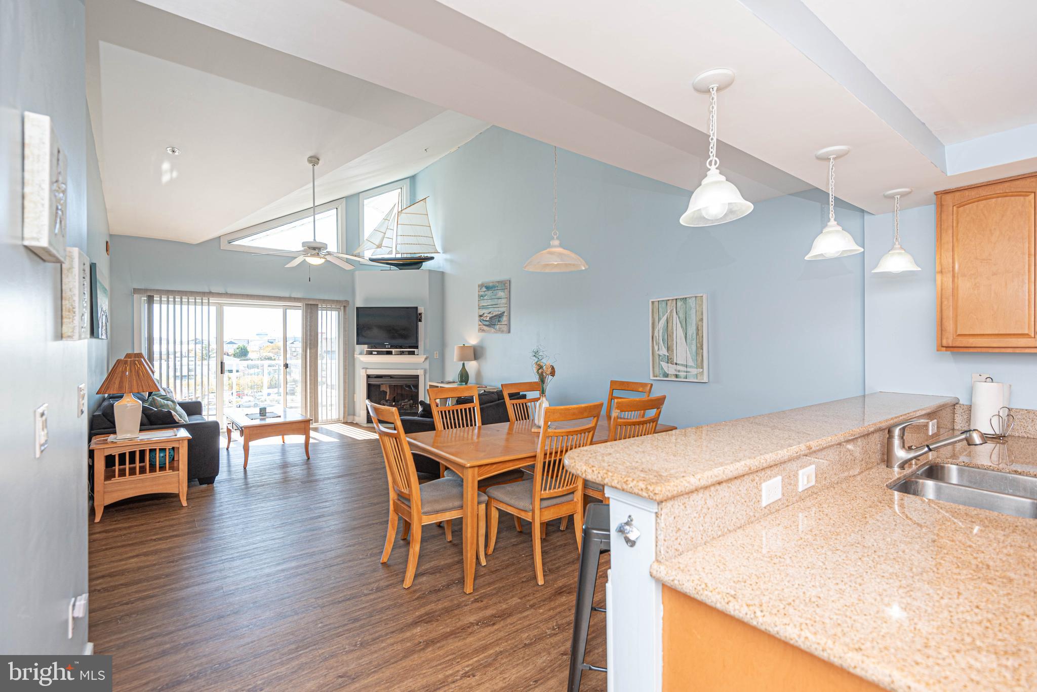 7601 COASTAL HIGHWAY 409