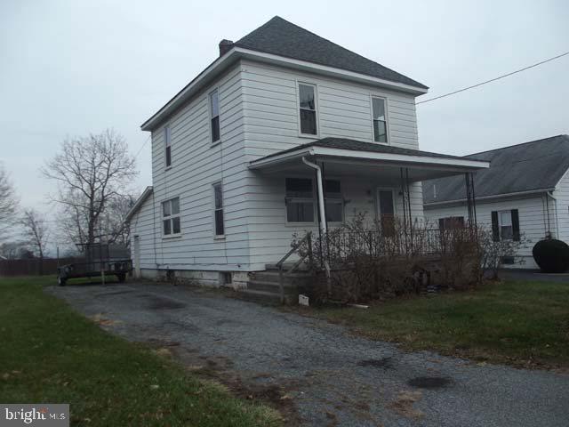 Nice property on large lot. Remodeled new flooring throughout, modern kitchen.