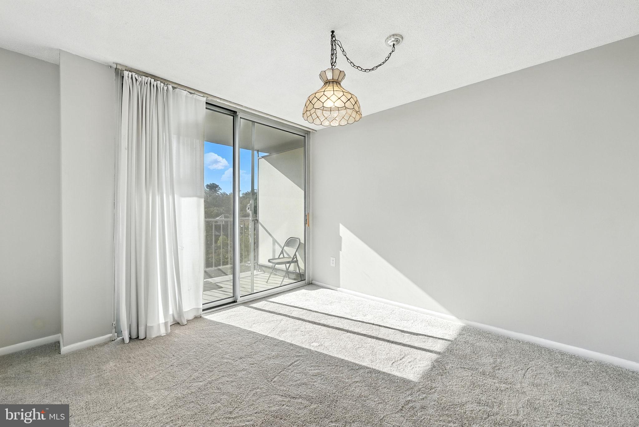 HUNTING CREEK CLUB CONDOMINIUMS - Residential