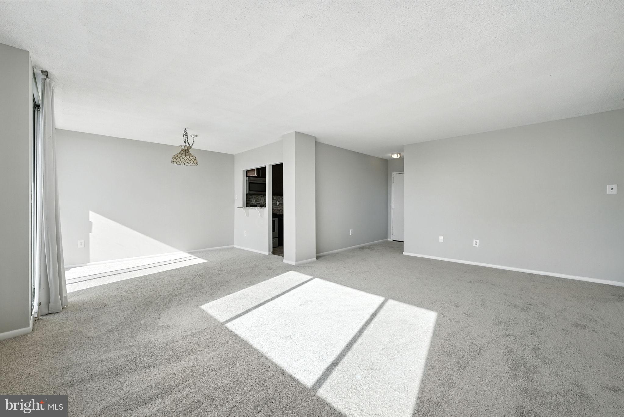 HUNTING CREEK CLUB CONDOMINIUMS - Residential