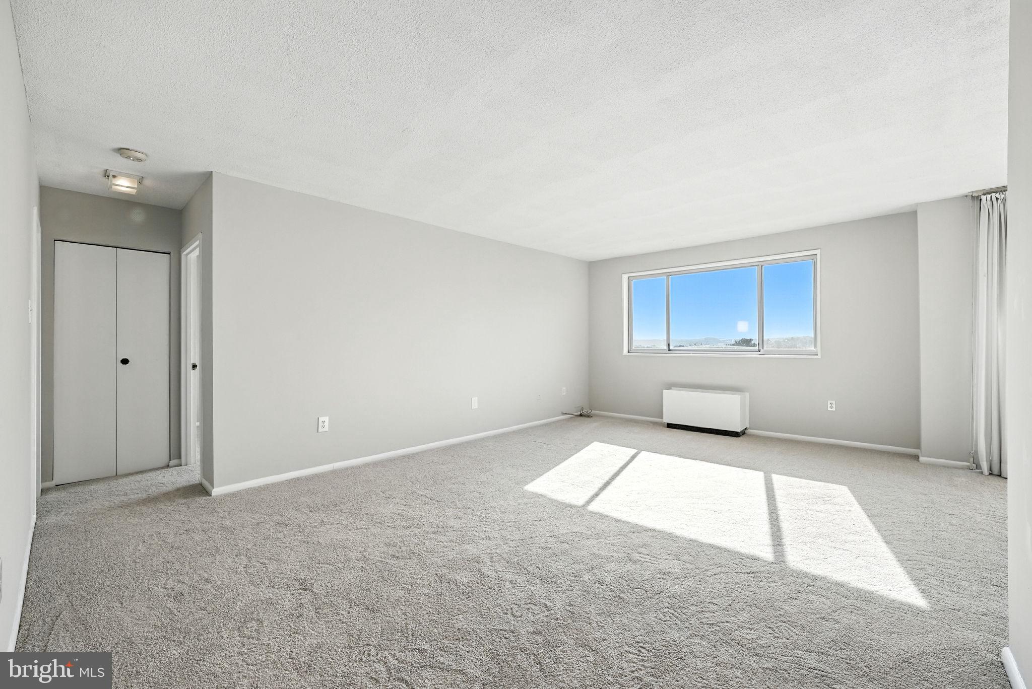 2059 HUNTINGTON AVENUE 503