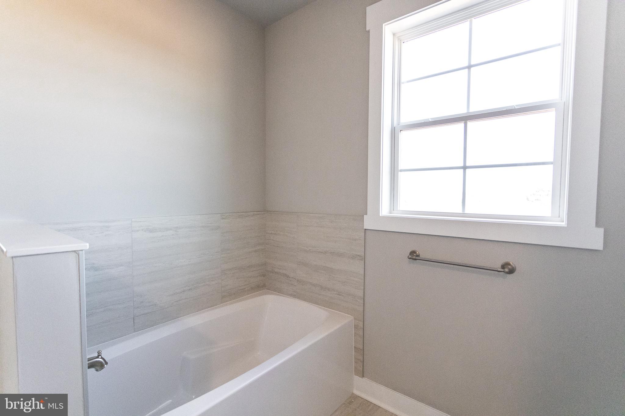 SALEM OVERLOOK - Residential