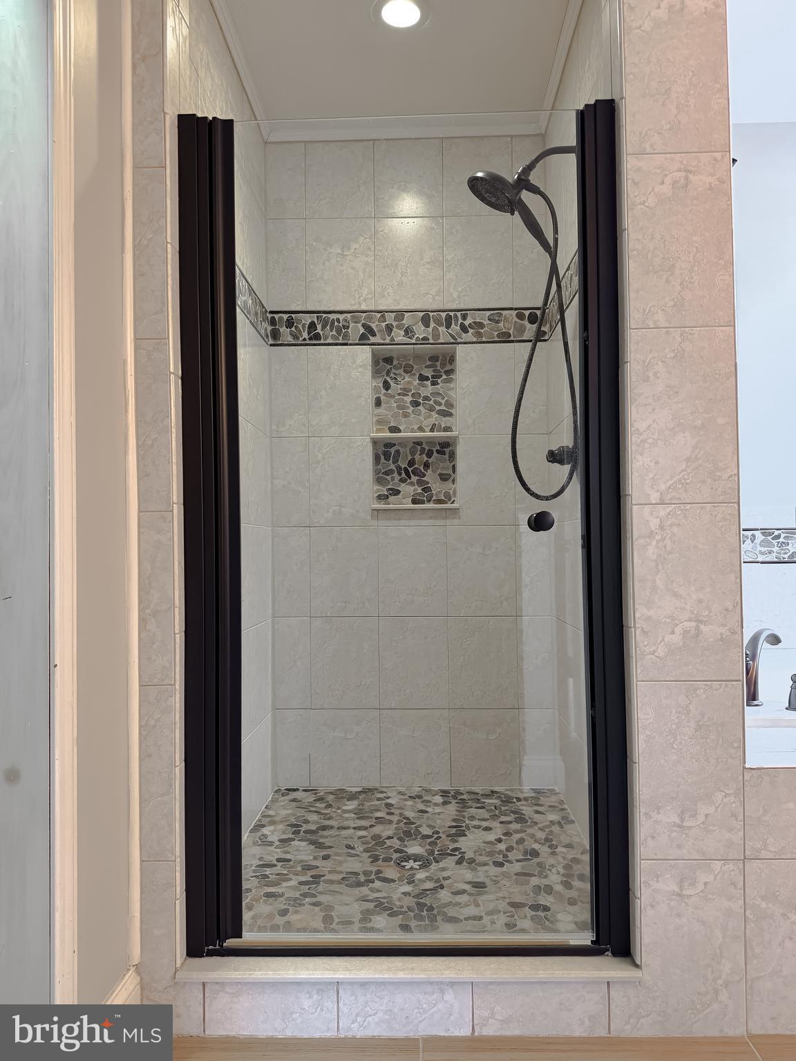 ARROWHEAD - Residential