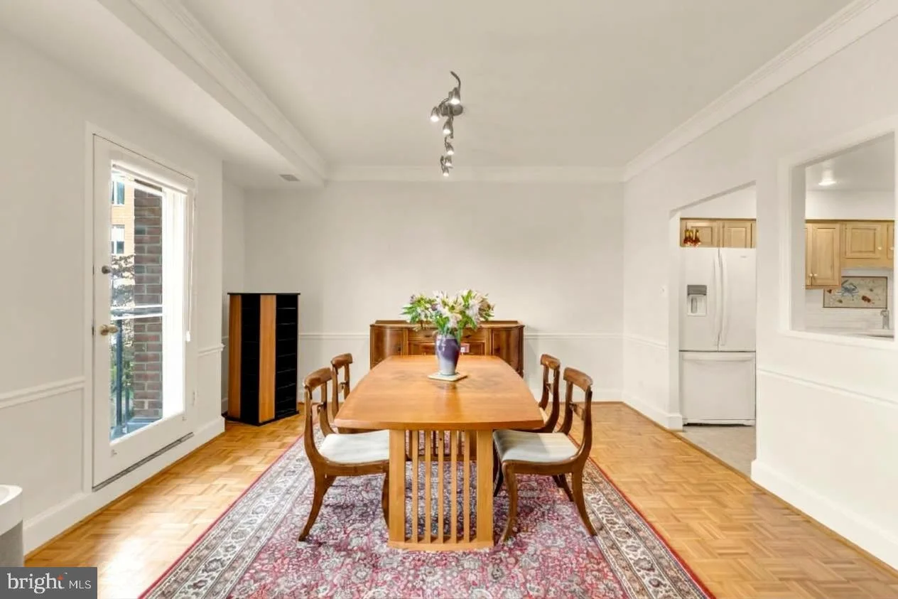 8101 Connecticut Avenue Unit C400, Chevy Chase, MD 20815