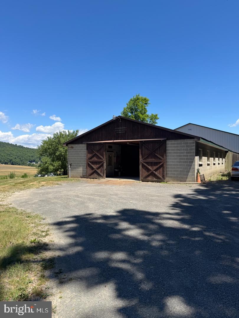 135 PIKE ROAD