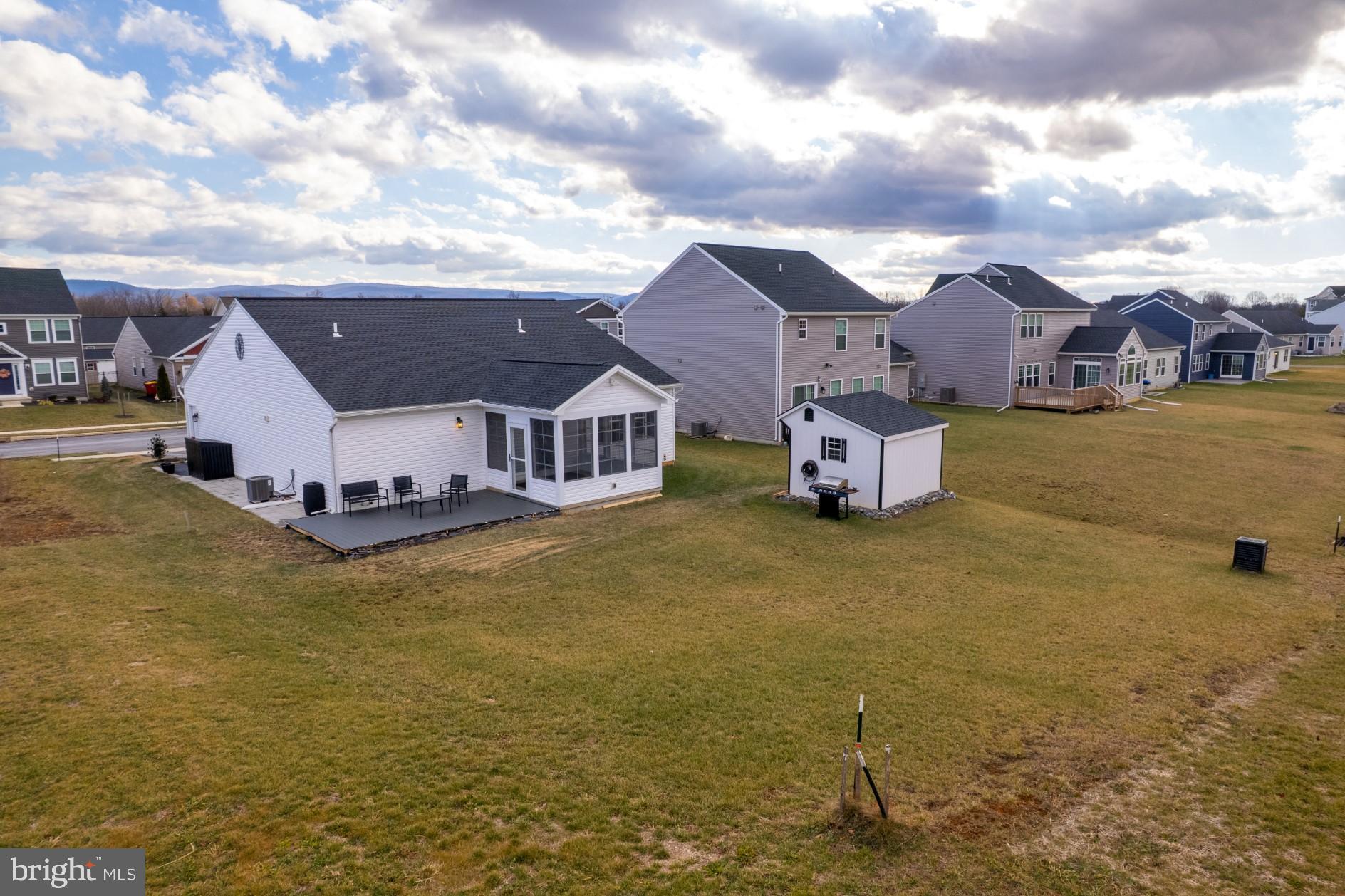 DEERFIELD - Residential