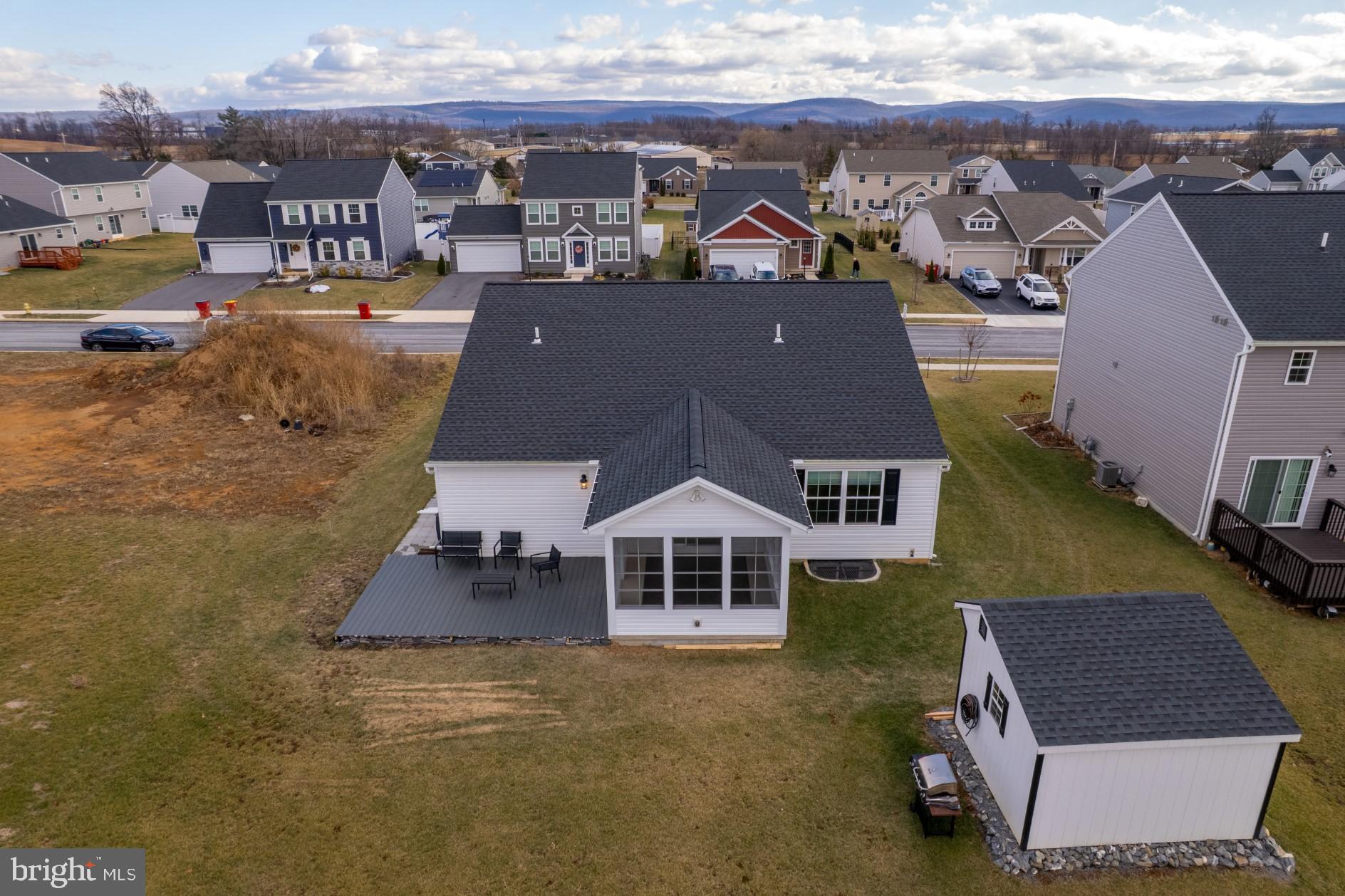 DEERFIELD - Residential