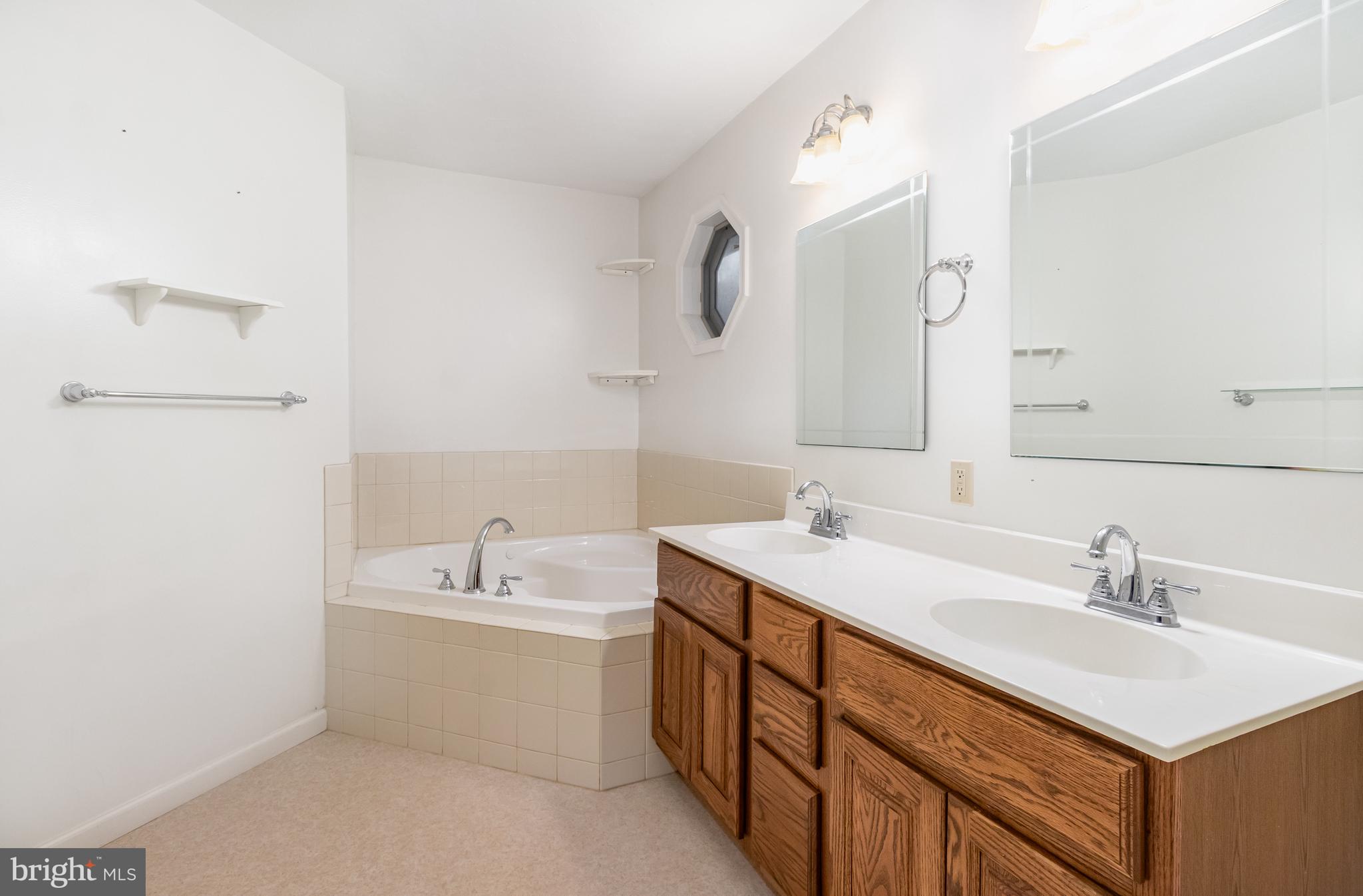 WALNUT GROVE ESTATES - Residential