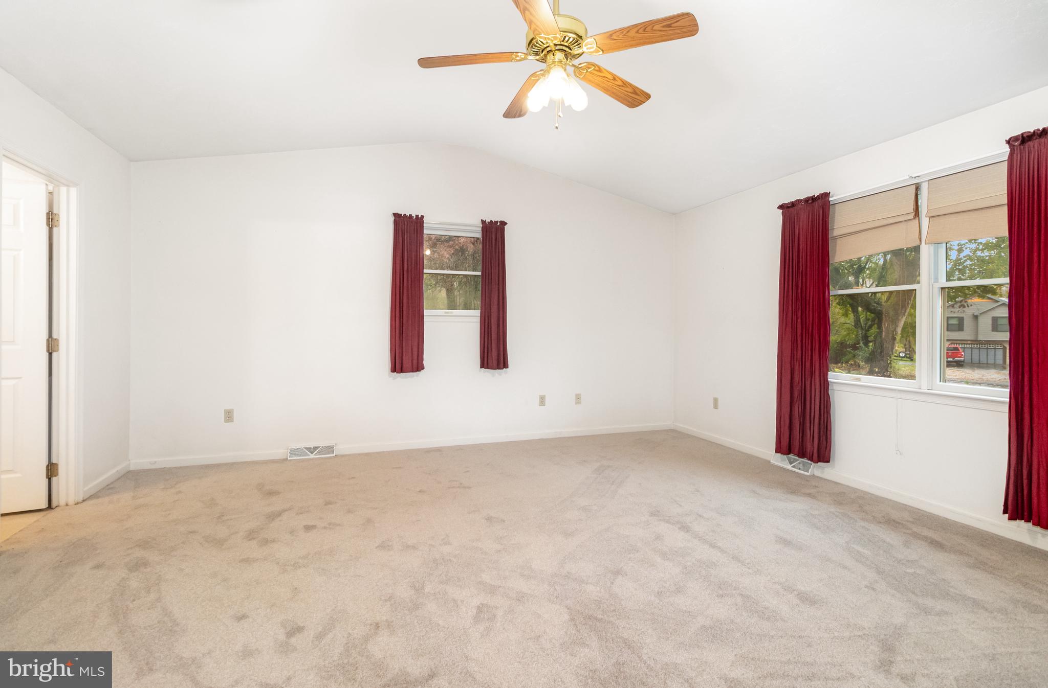 WALNUT GROVE ESTATES - Residential