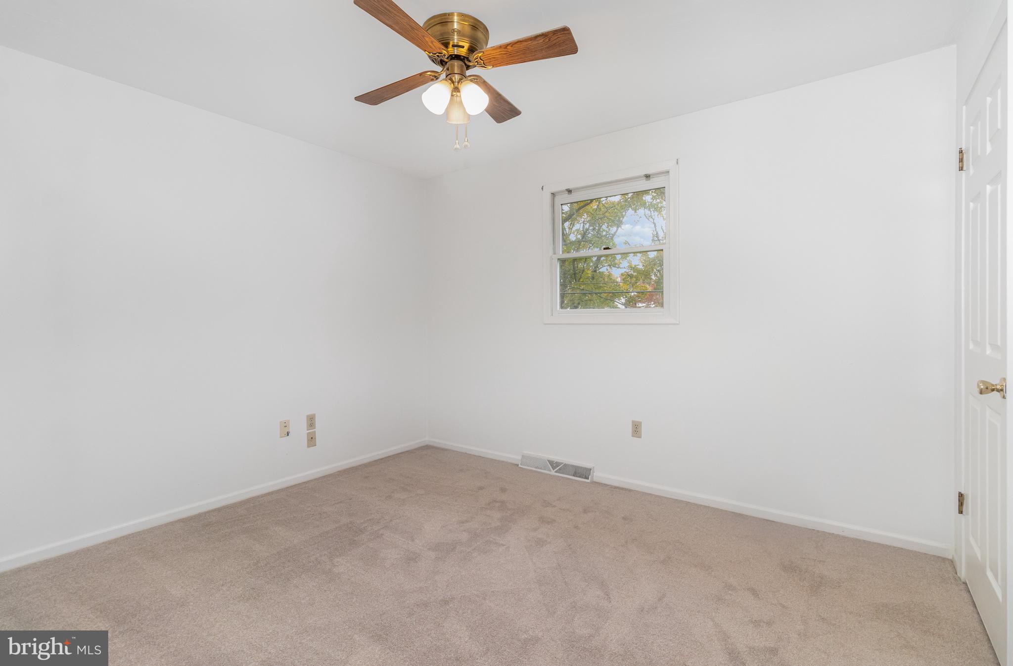 WALNUT GROVE ESTATES - Residential