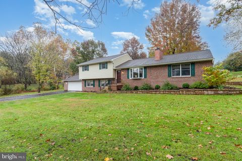 6825 GLATFELTERS STATION ROAD SEVEN VALLEYS PA 17360
