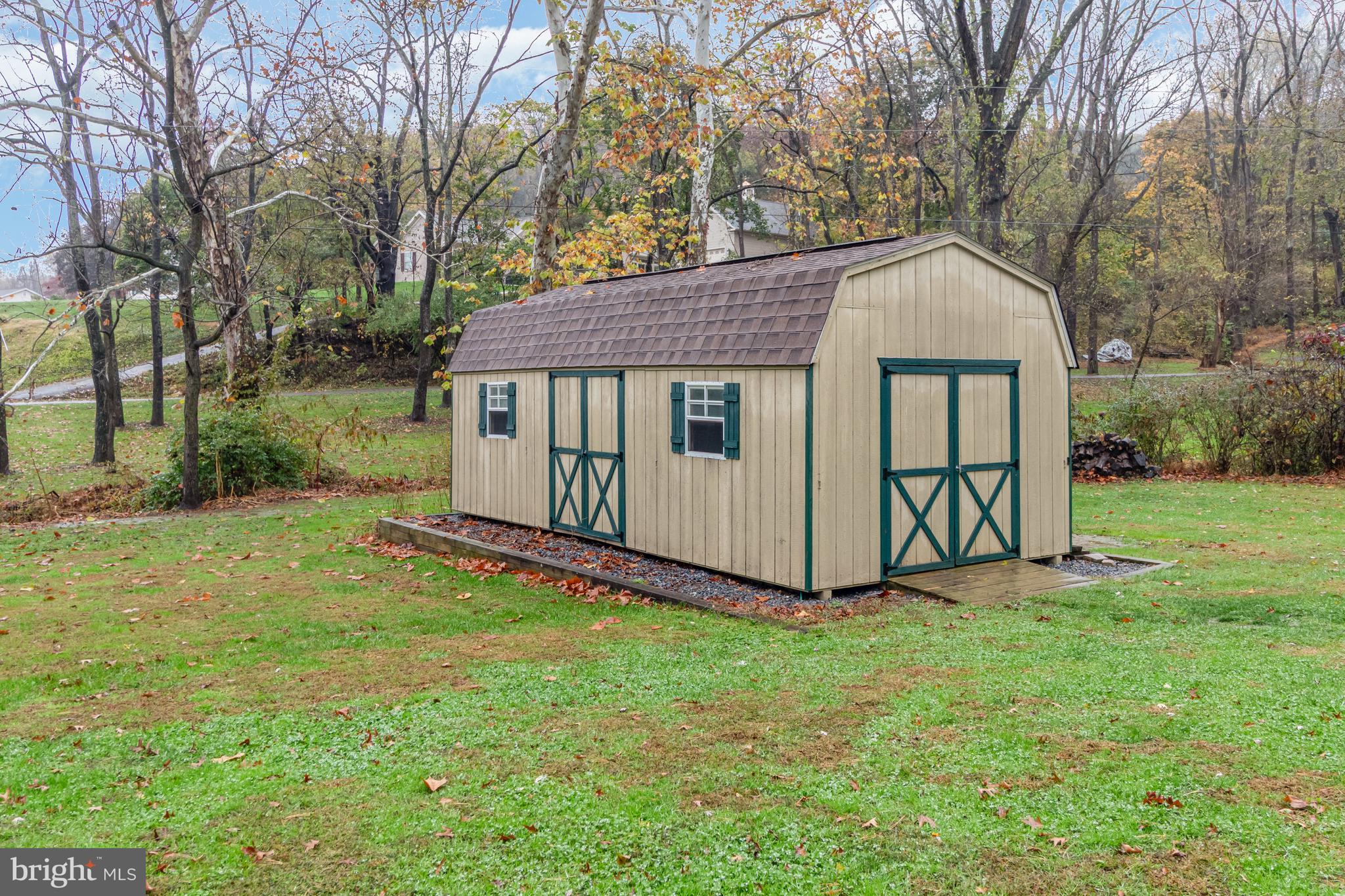 WALNUT GROVE ESTATES - Residential