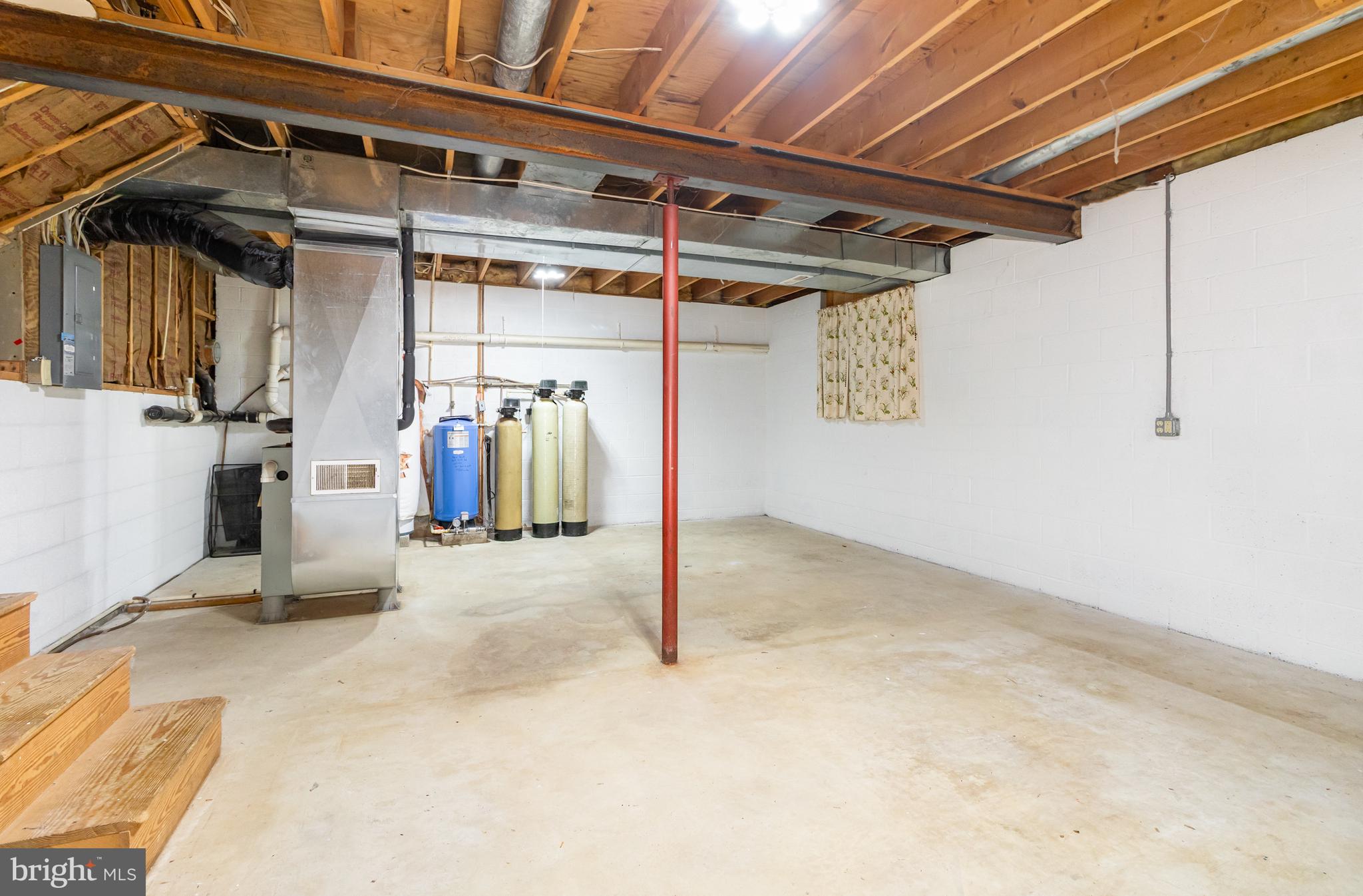 WALNUT GROVE ESTATES - Residential