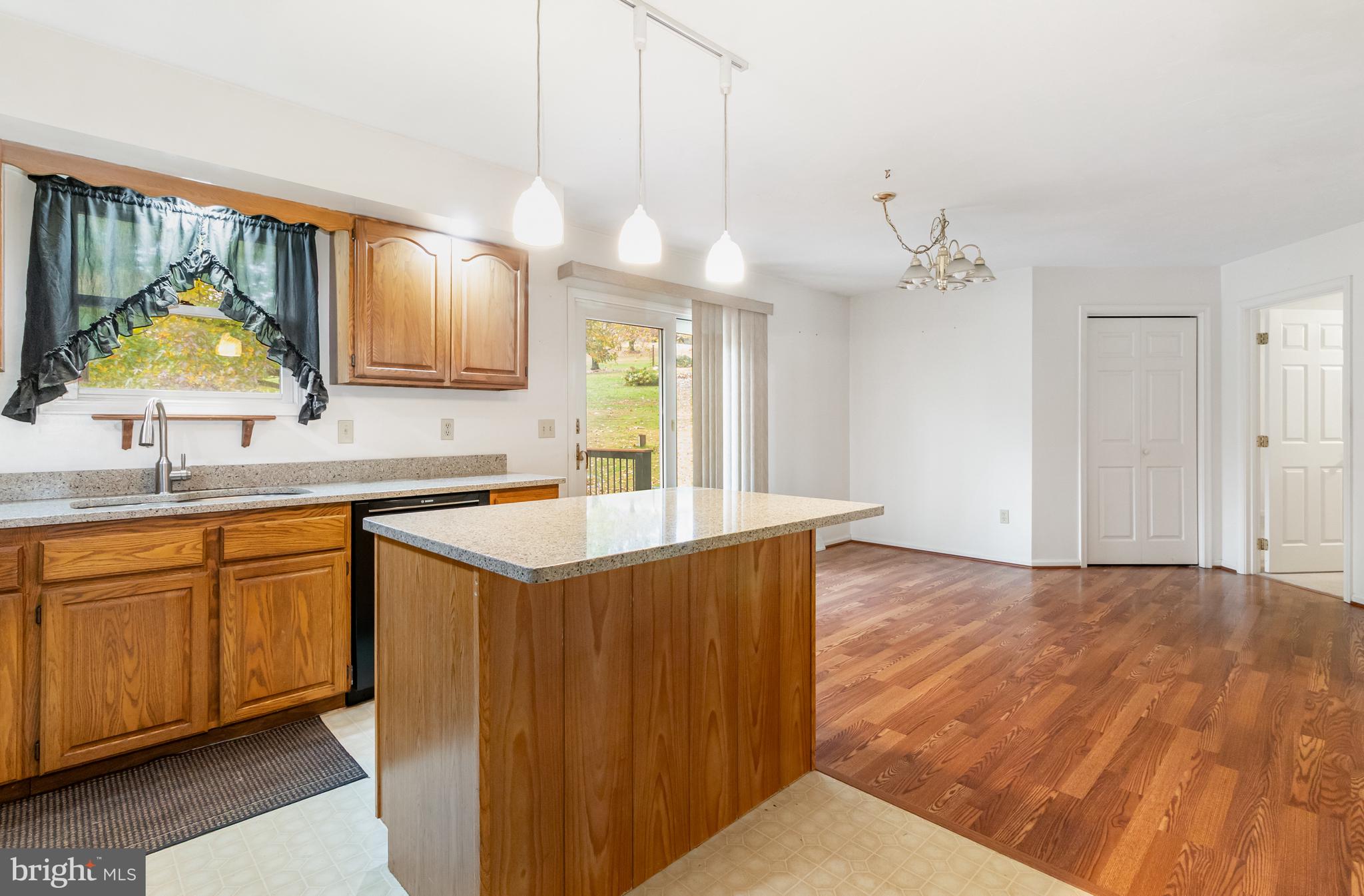 WALNUT GROVE ESTATES - Residential