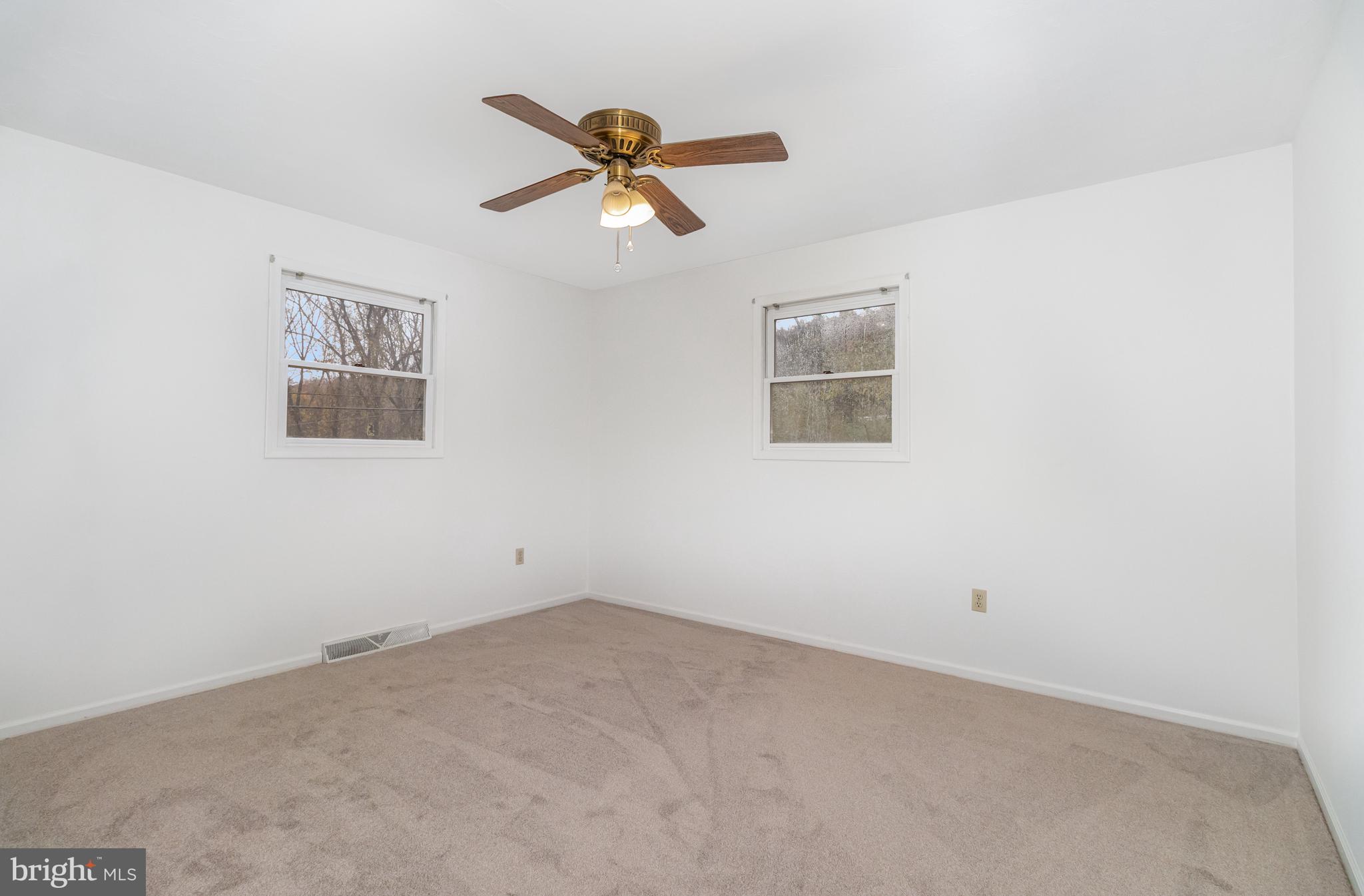 WALNUT GROVE ESTATES - Residential