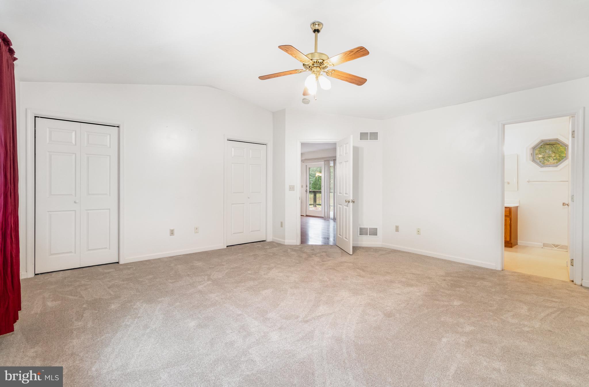 WALNUT GROVE ESTATES - Residential