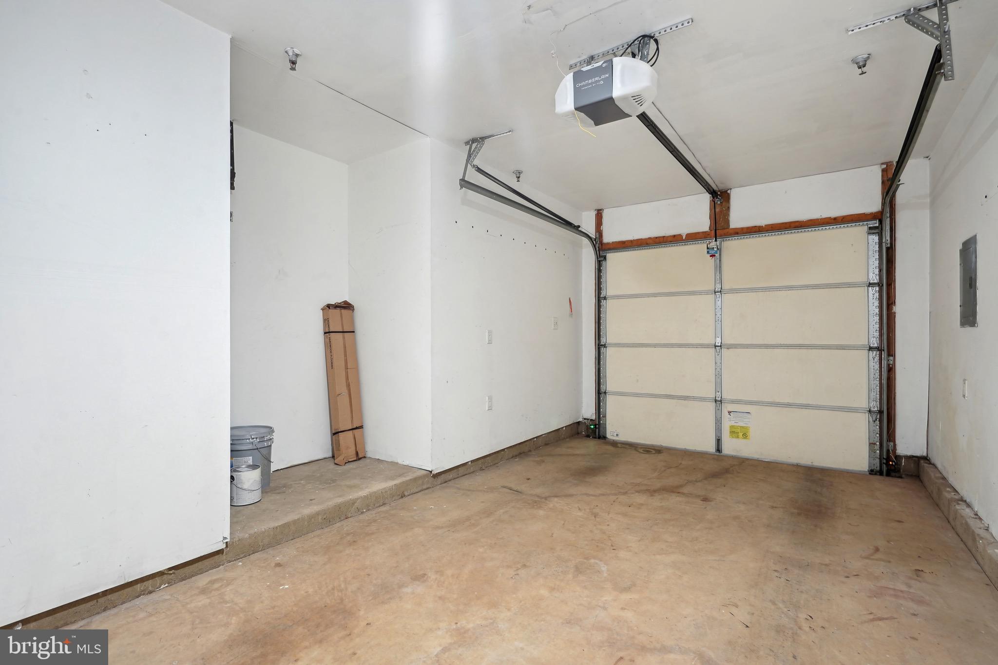 OLD TOWN GREENS - Residential