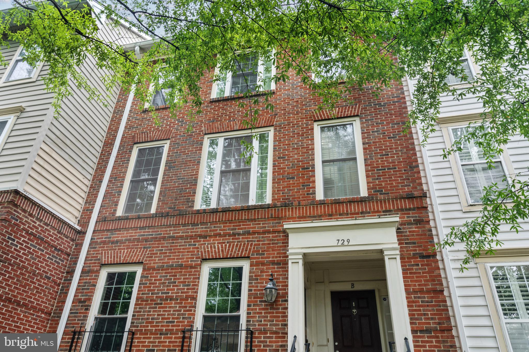 OLD TOWN GREENS - Residential