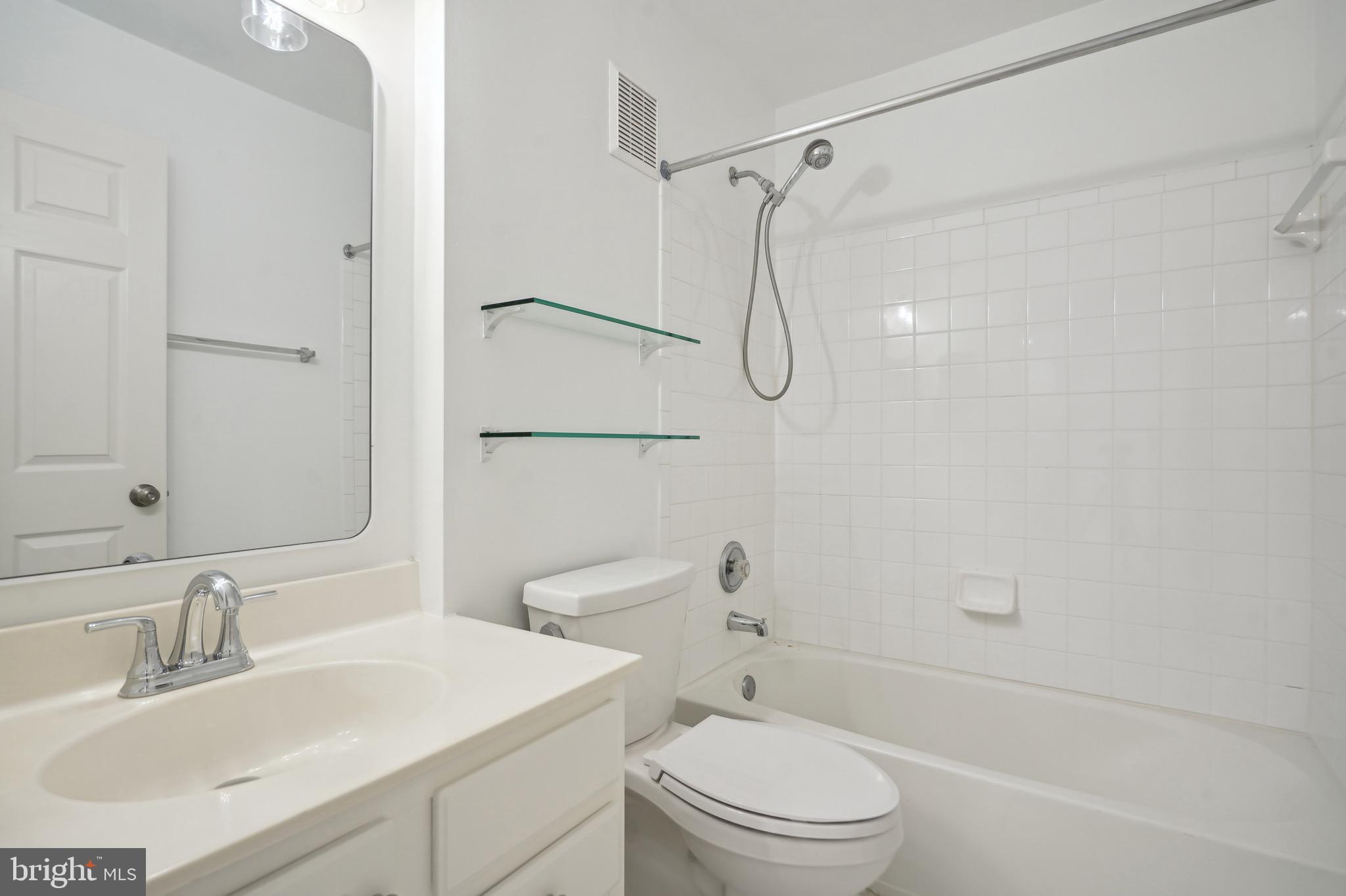 OLD TOWN GREENS - Residential