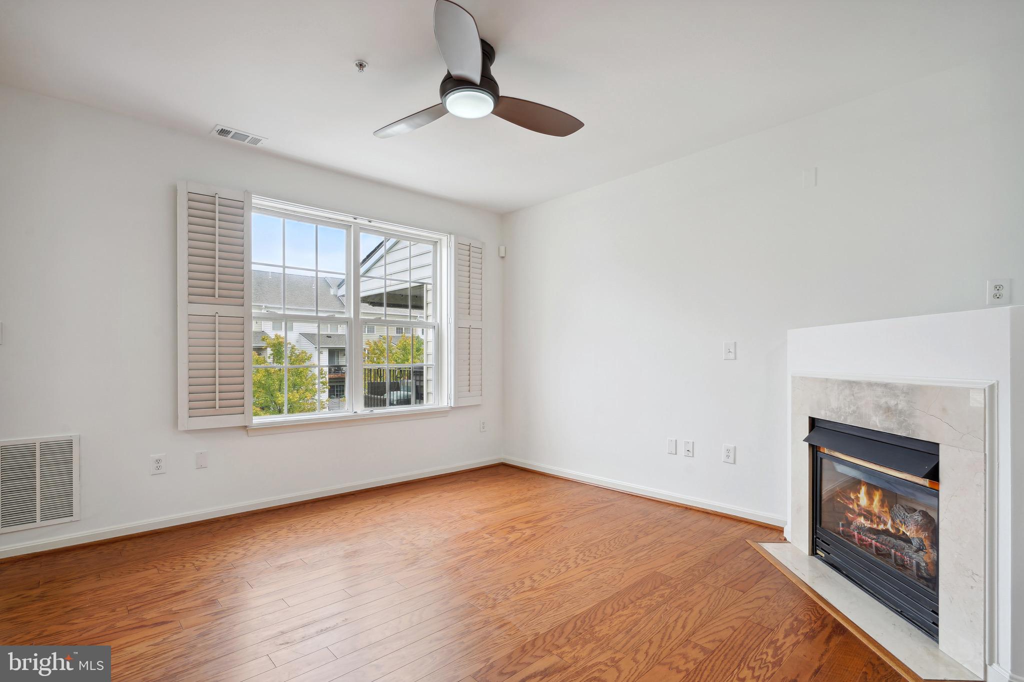 OLD TOWN GREENS - Residential