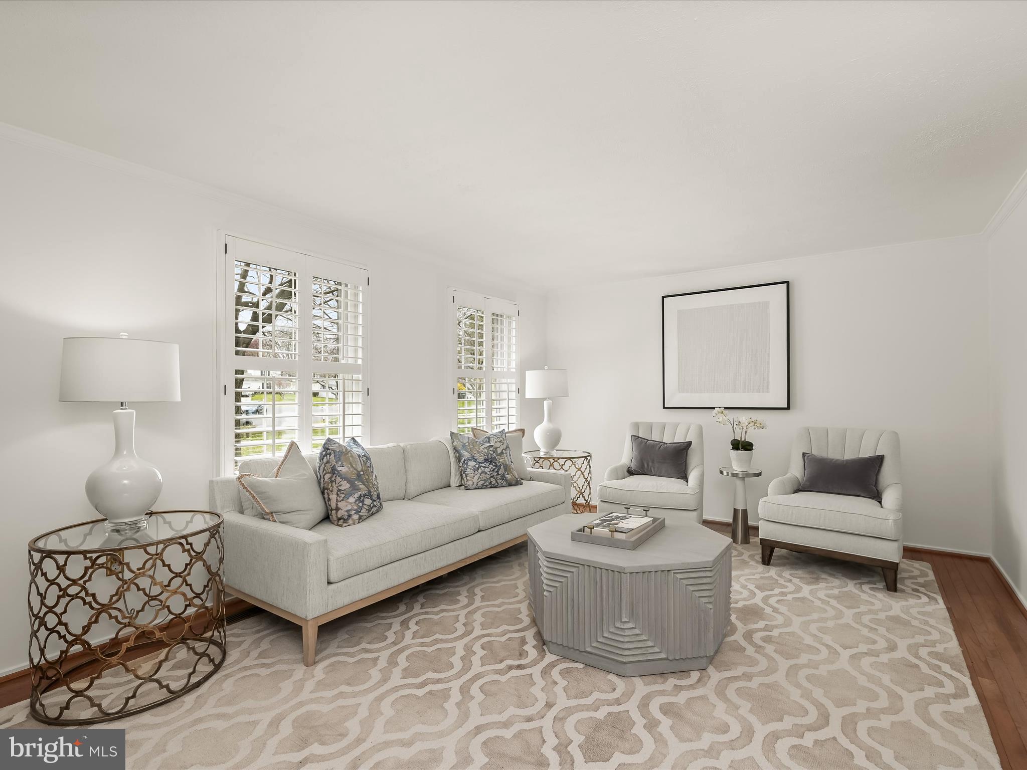 CAROL SQUARE - Residential