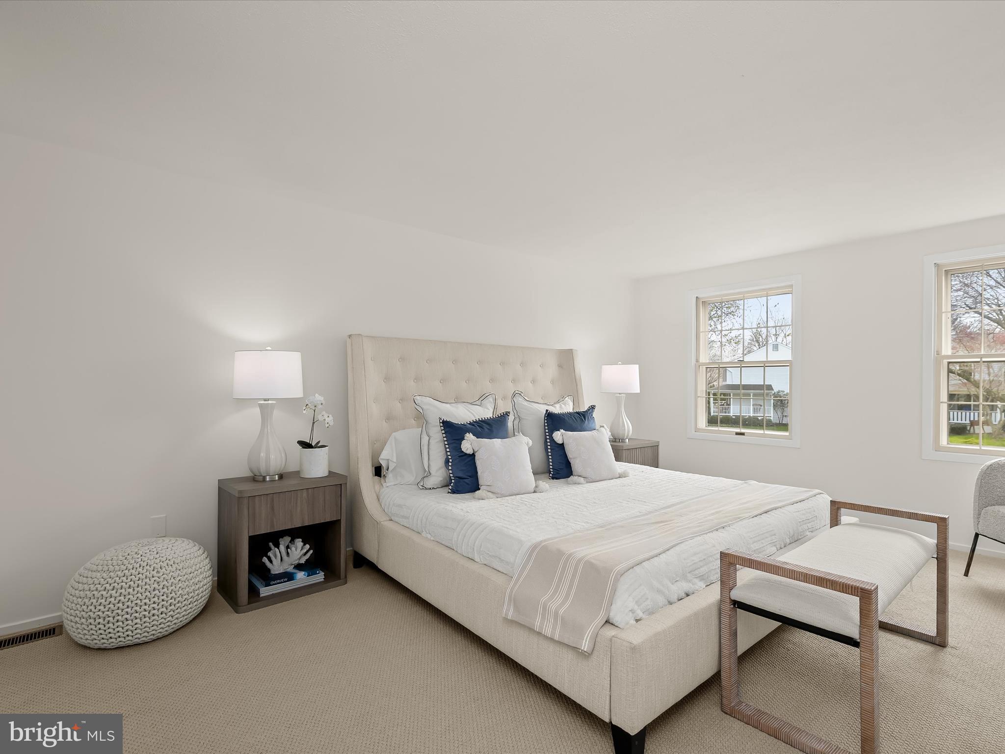 CAROL SQUARE - Residential