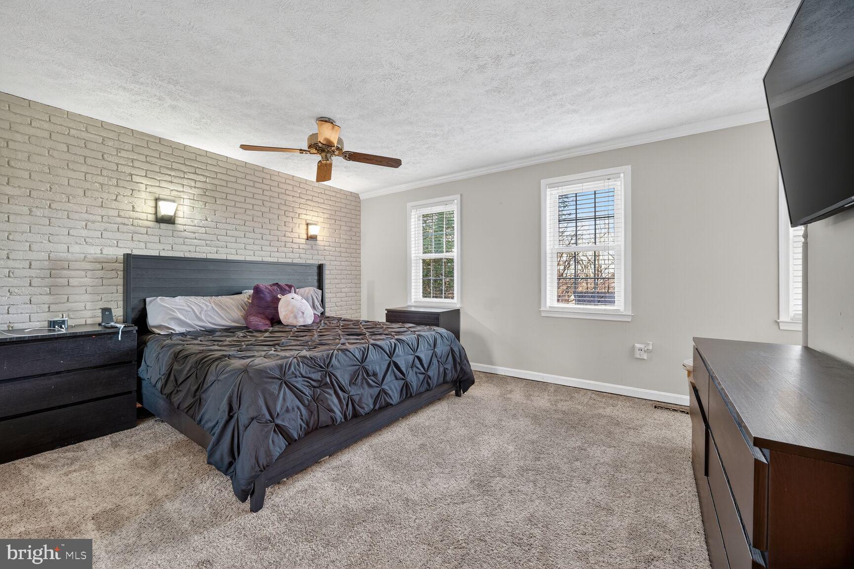 MONTCLAIR - Residential