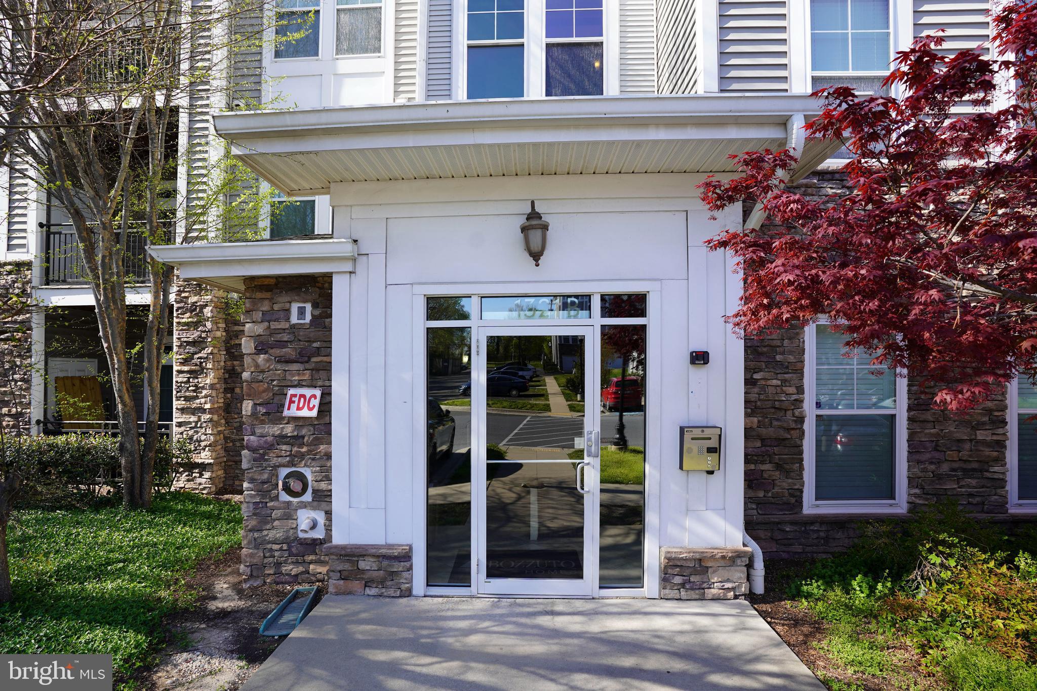 THE ADDISON AT ST PAUL - Residential