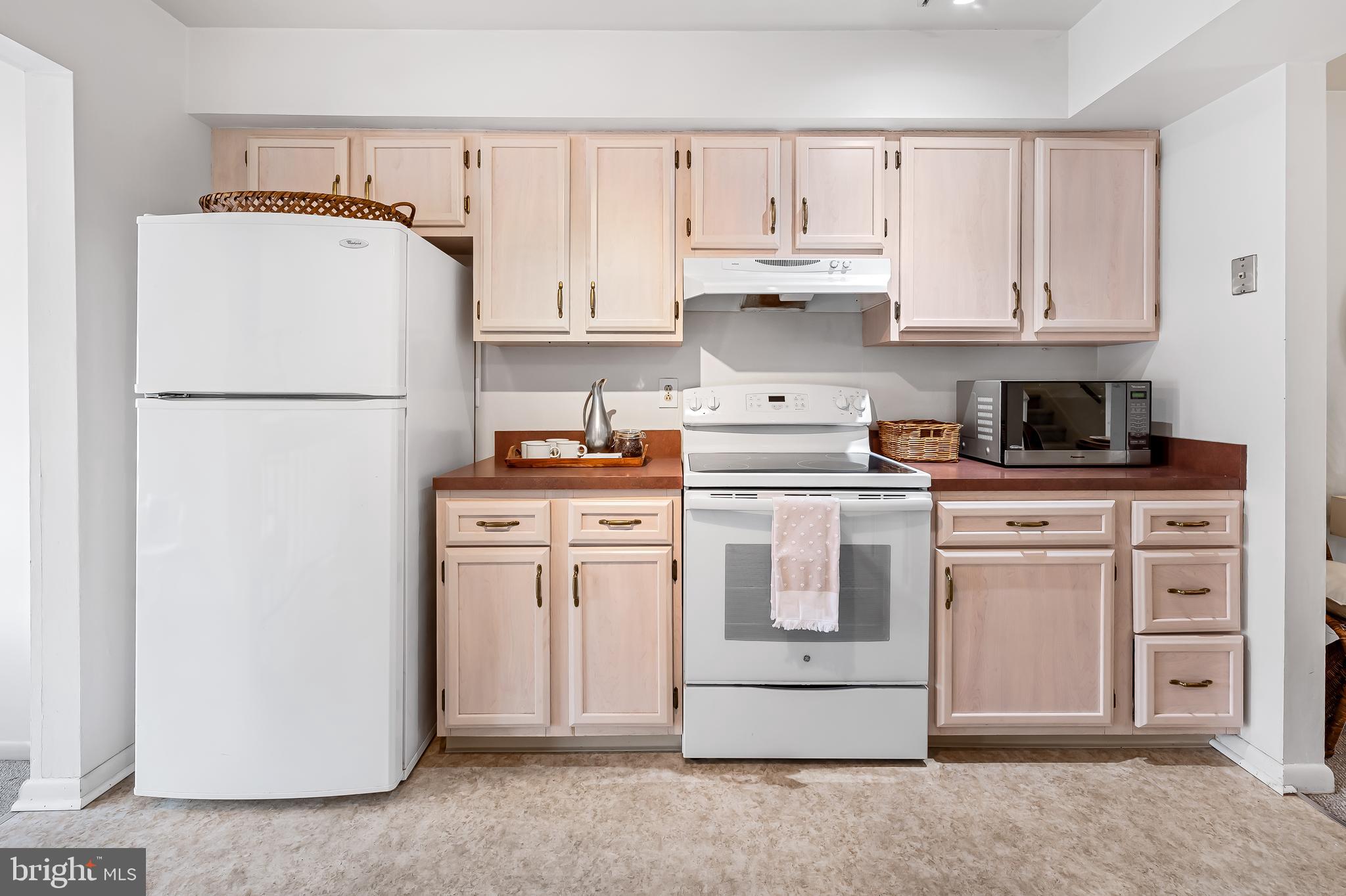 4320 ROLAND SPRING DRIVE