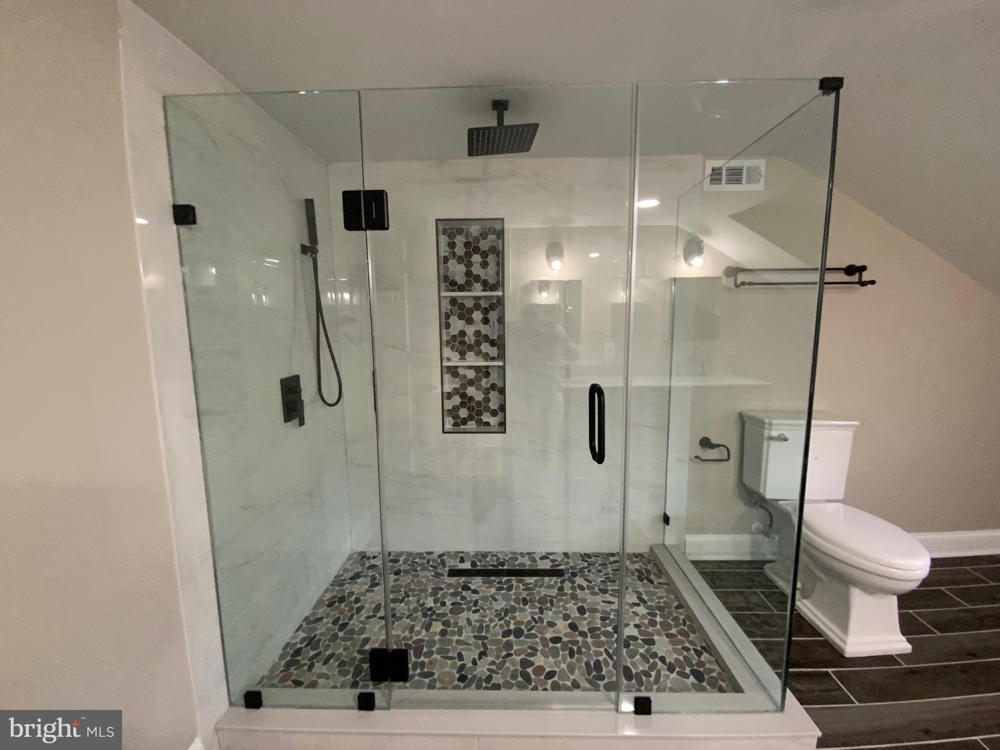 WINDSOR MILL - Residential