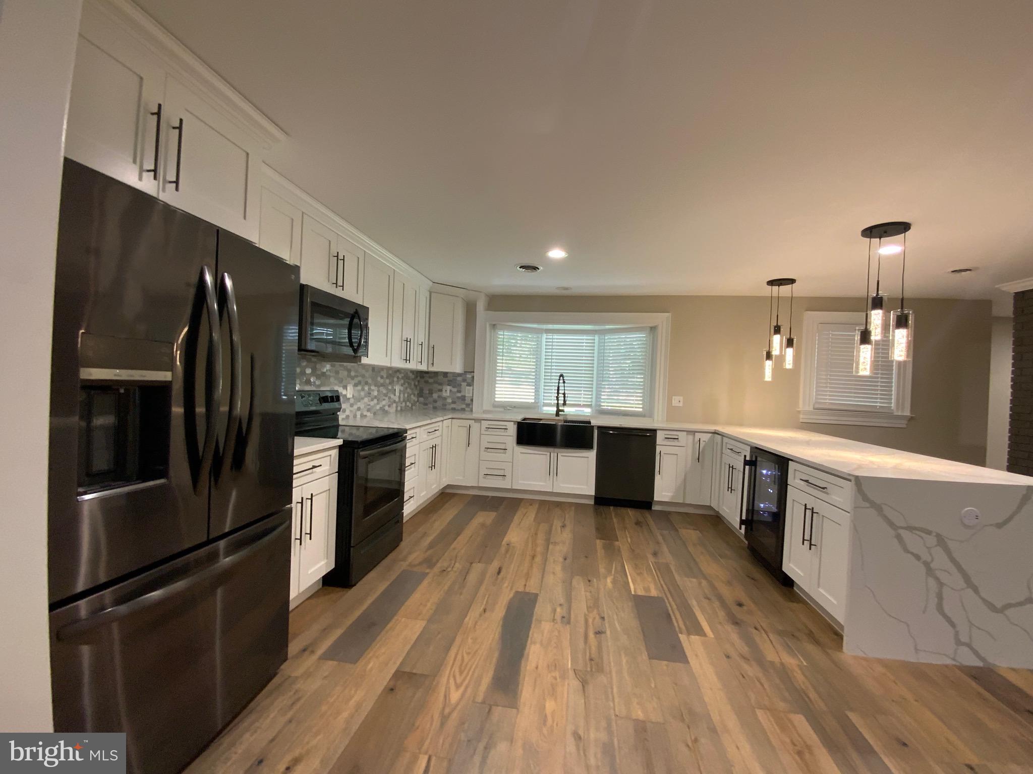 WINDSOR MILL - Residential