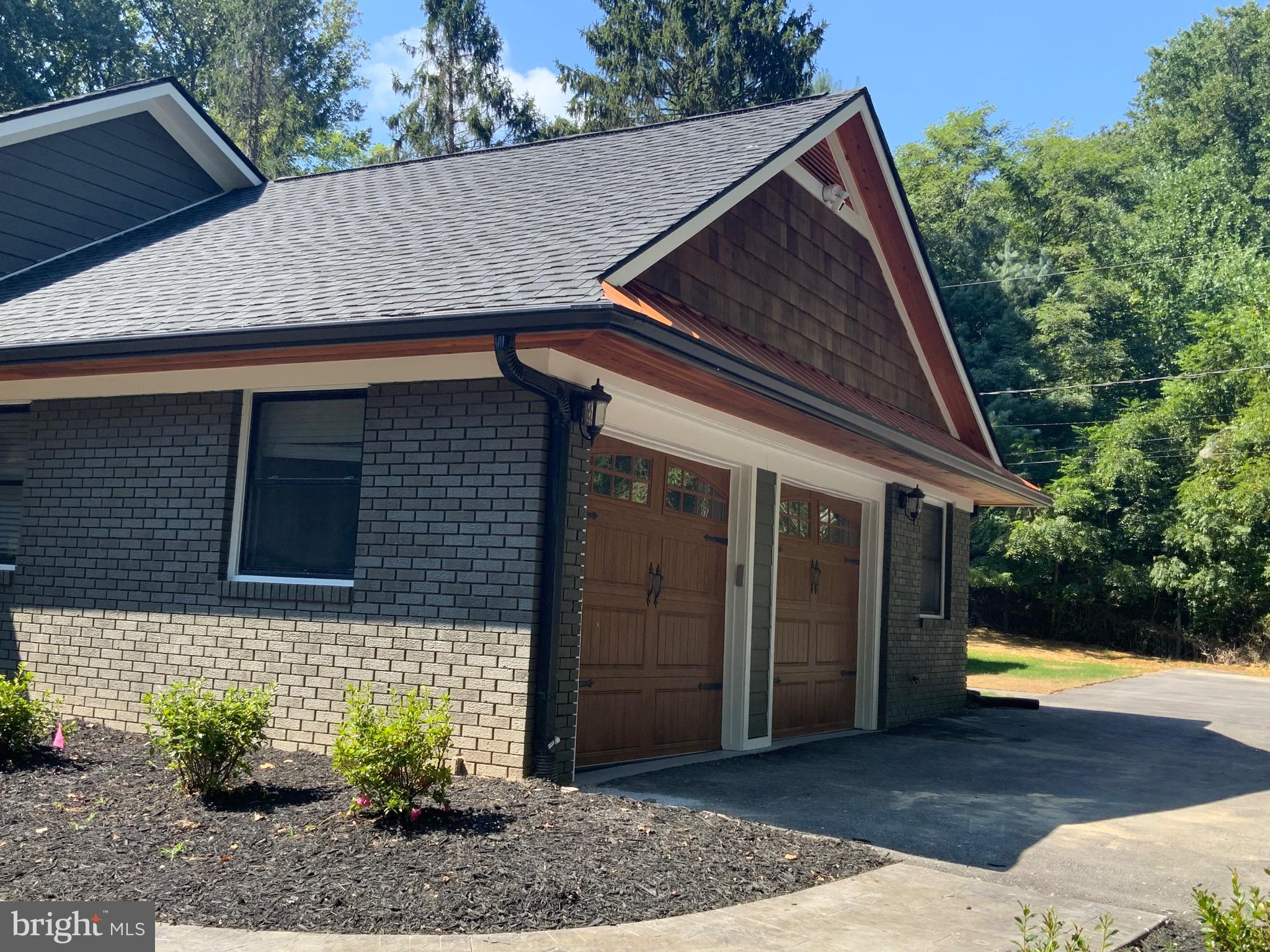 WINDSOR MILL - Residential