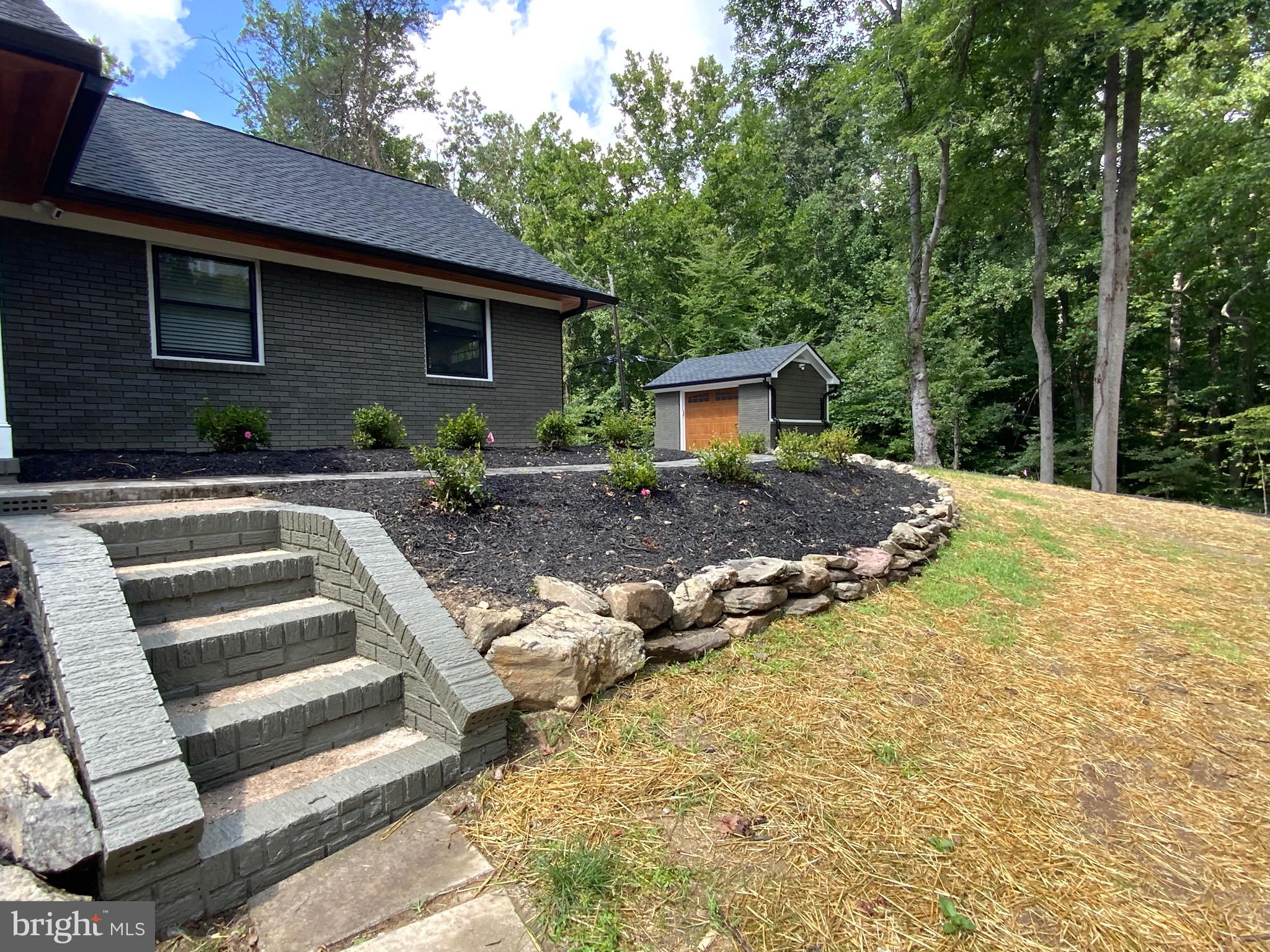 WINDSOR MILL - Residential