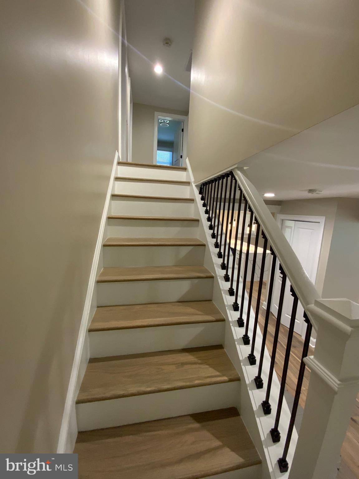 WINDSOR MILL - Residential