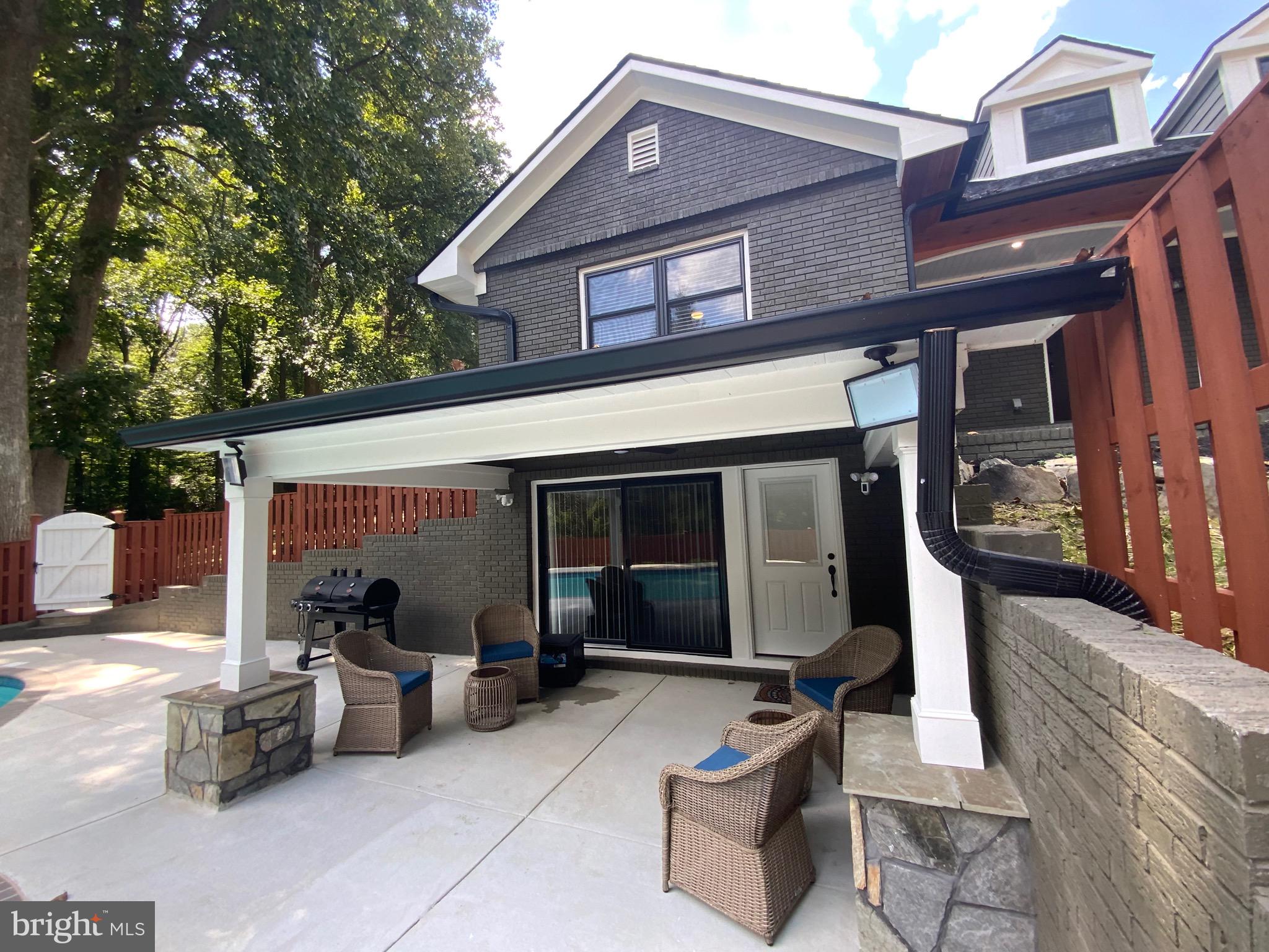 WINDSOR MILL - Residential