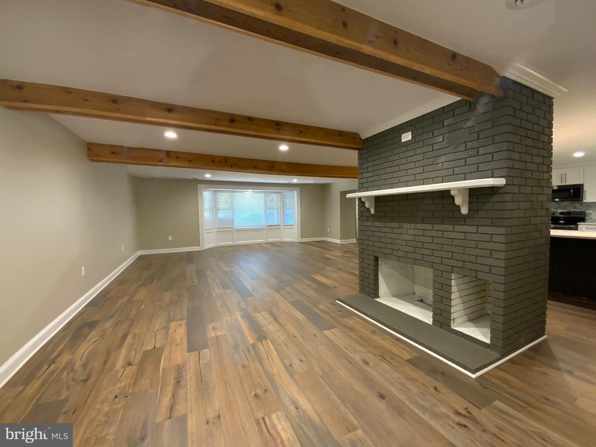 WINDSOR MILL - Residential