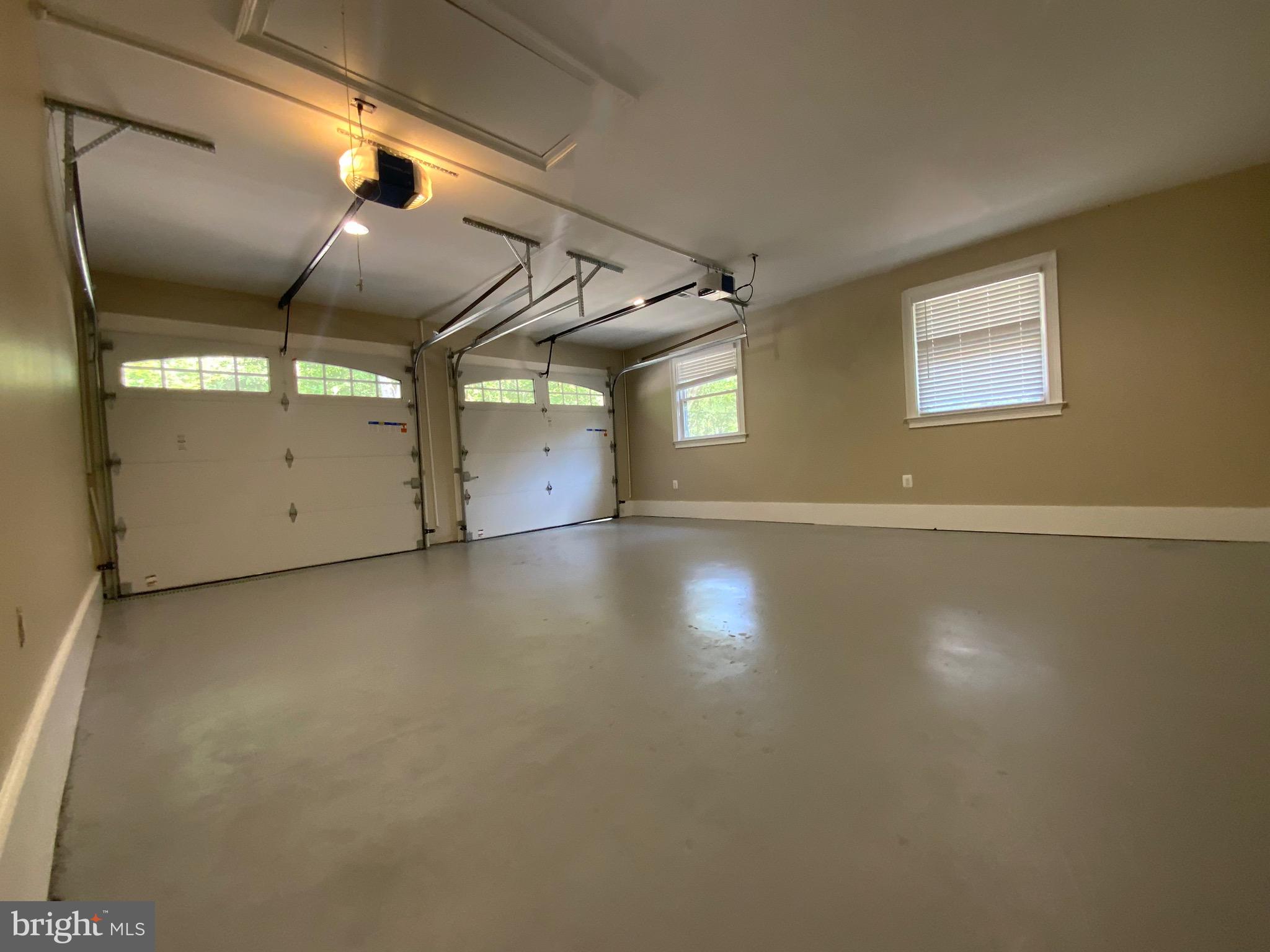 WINDSOR MILL - Residential